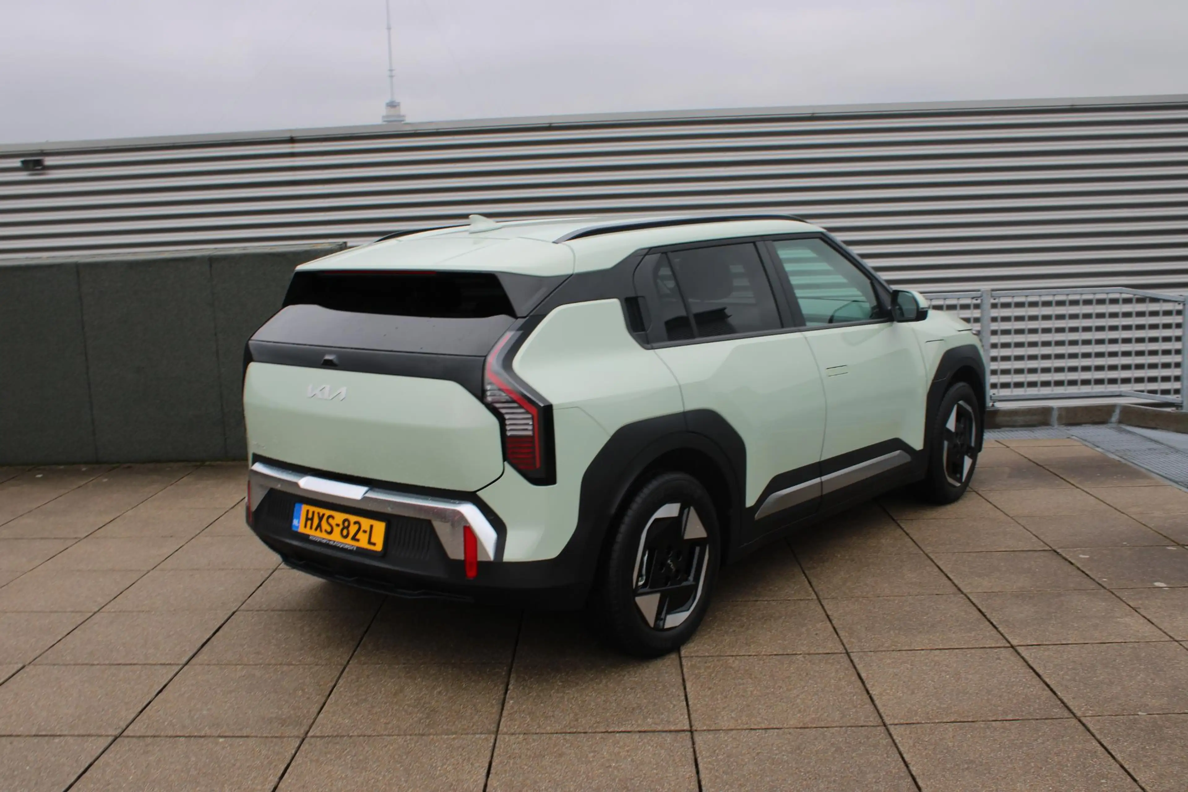Kia EV3 Plus 81.4 kWh STOEL- & EN STUURVERWARMING, NAVIGAT — photo 7