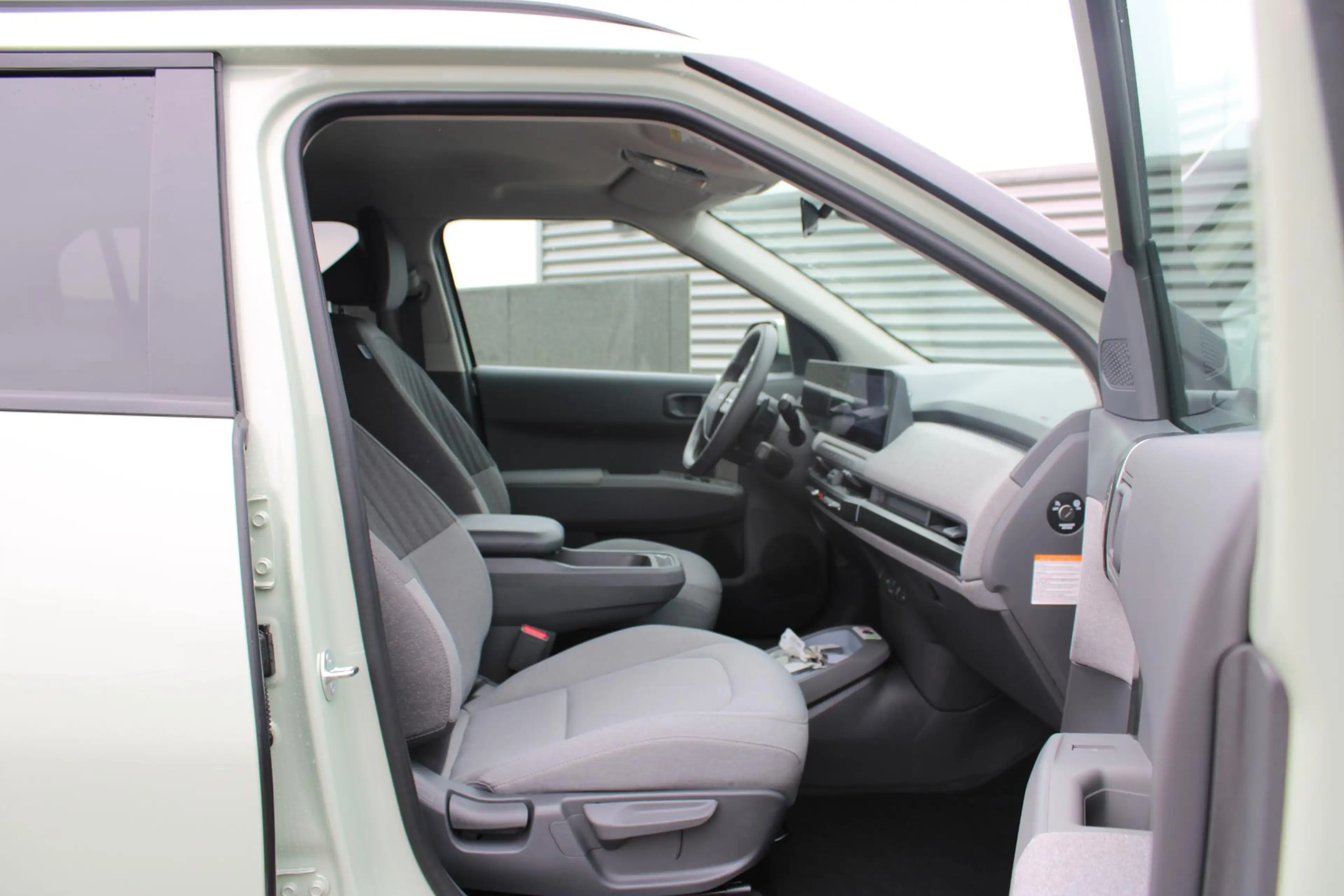 Kia EV3 Plus 81.4 kWh STOEL- & EN STUURVERWARMING, NAVIGAT — photo 9