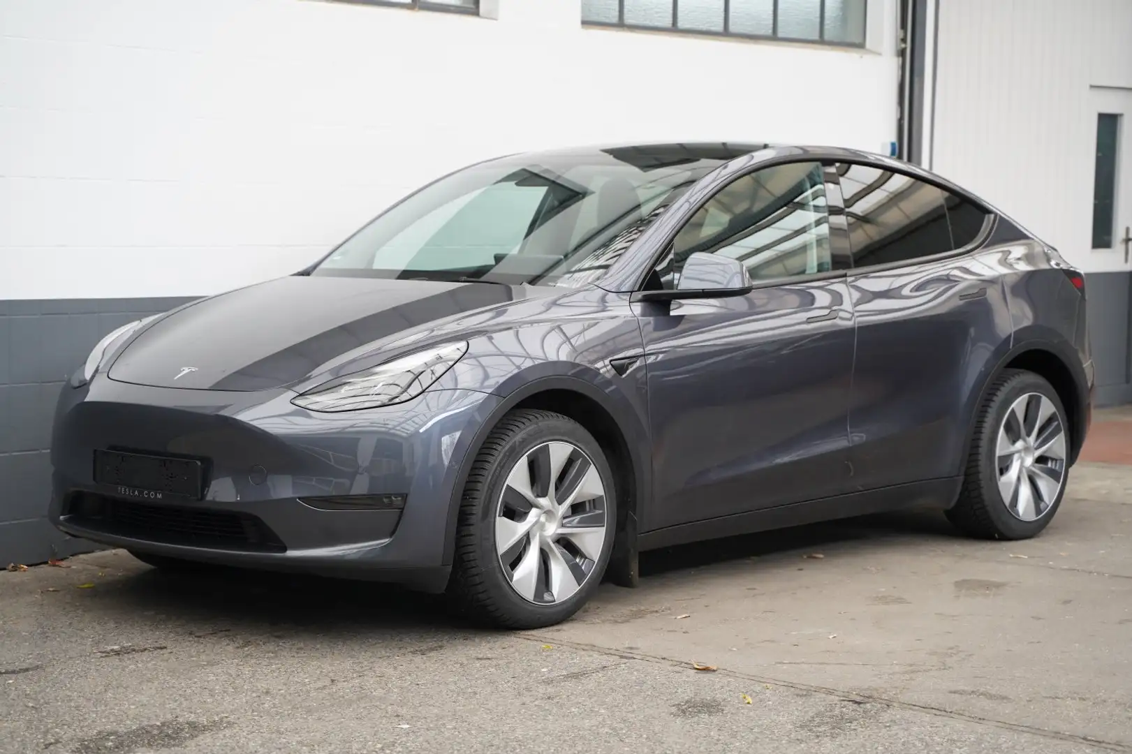 Tesla Model Y Long Range AWD *EAP enhanced autopilot*Matrix-LED* Grau - 1