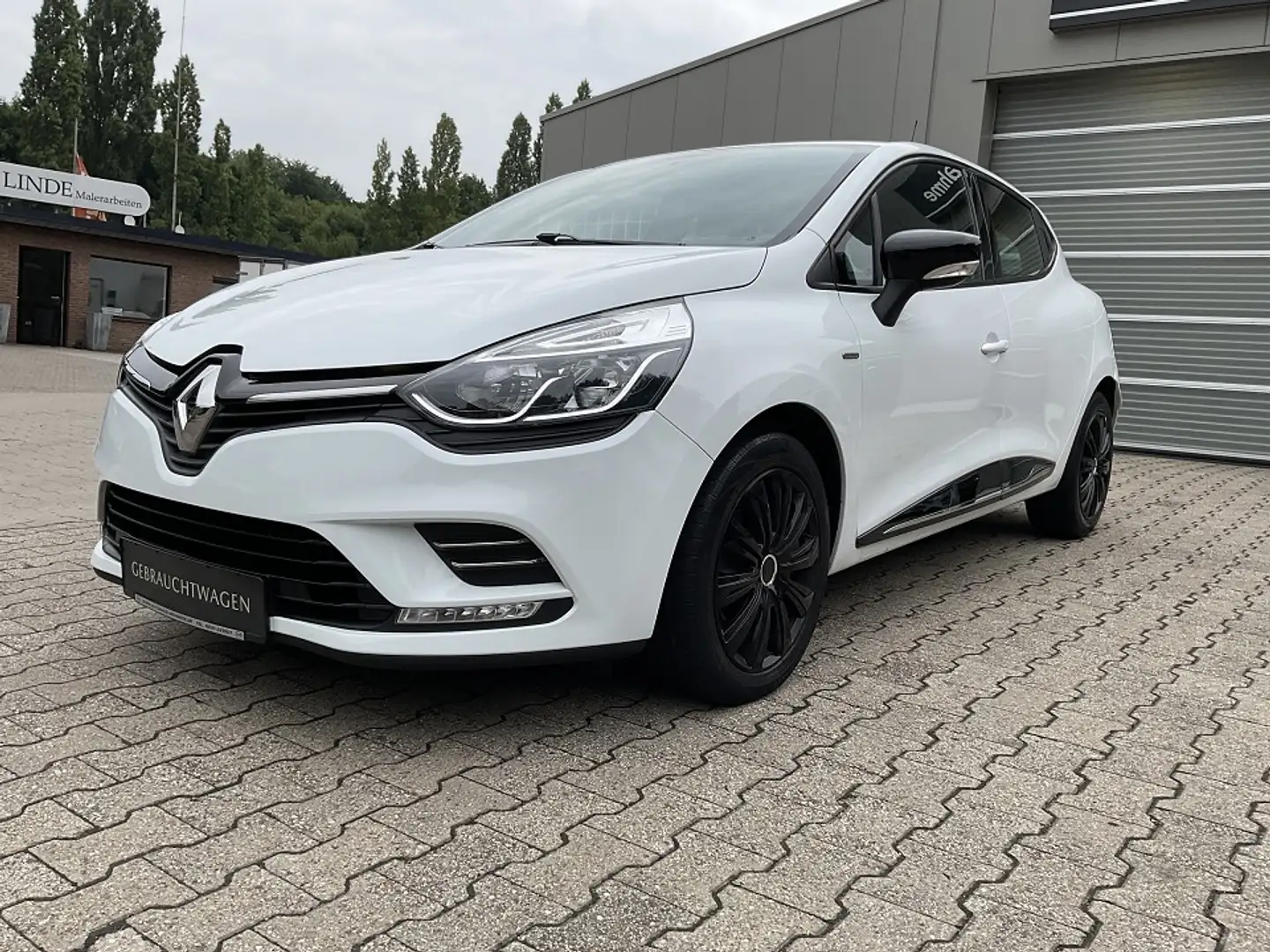 Renault Clio IV 1.2 16V 75 Limited Navigation Weiß - 2