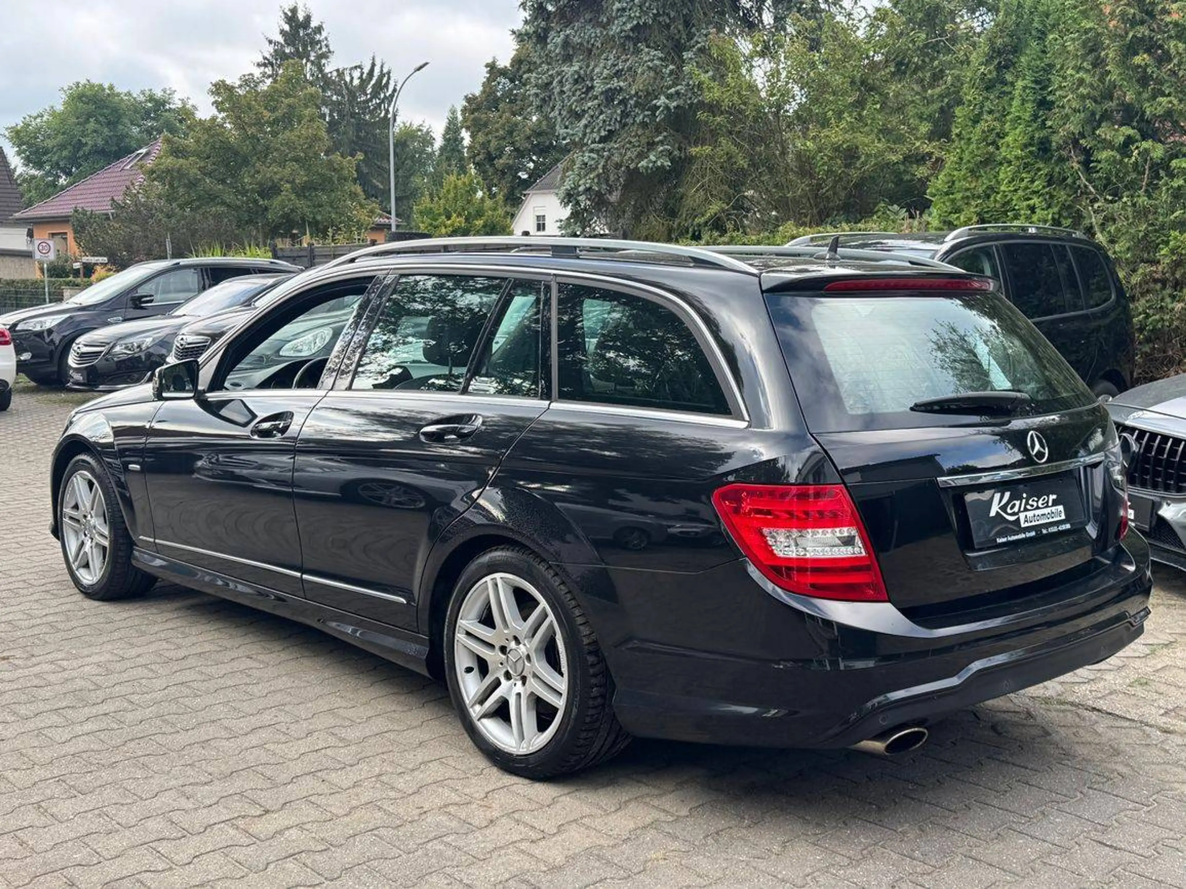 Mercedes-Benz C 200 AMG Paket-Facelift-Scheckheft-Top Extras/Ausstattung — photo 5