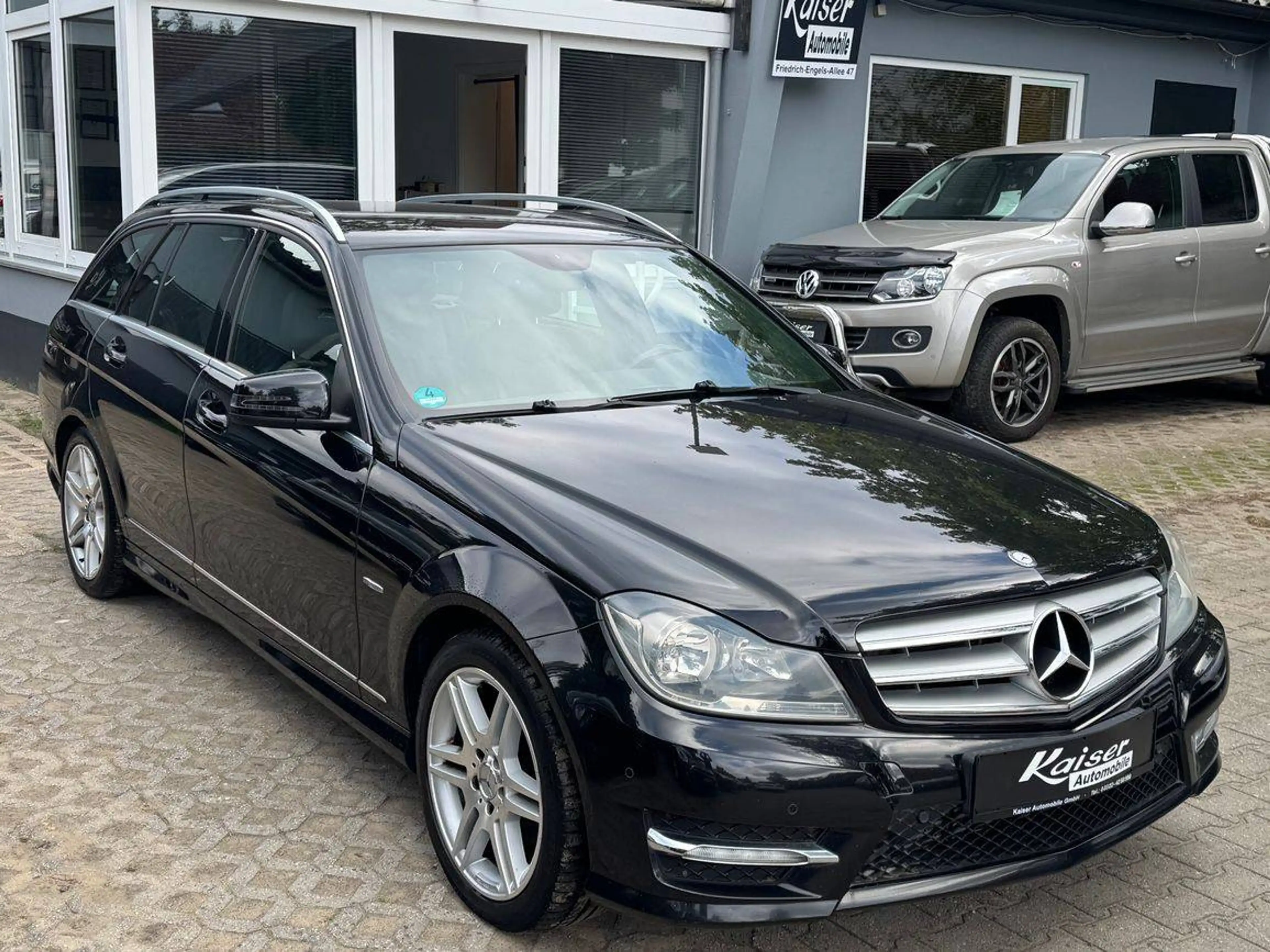 Mercedes-Benz C 200 AMG Paket-Facelift-Scheckheft-Top Extras/Ausstattung — photo 3
