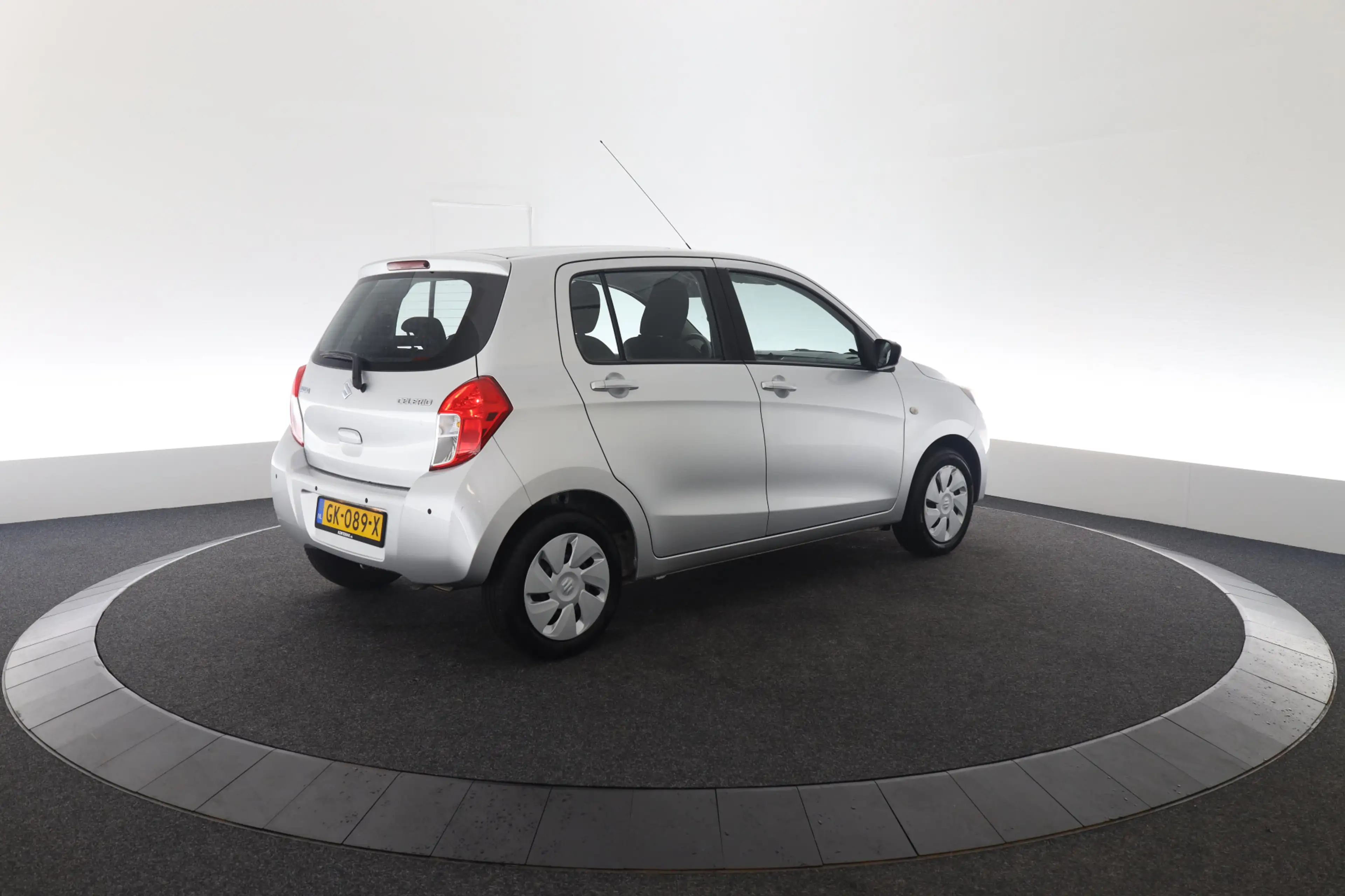Suzuki Celerio 1.0 Comfort — photo 3