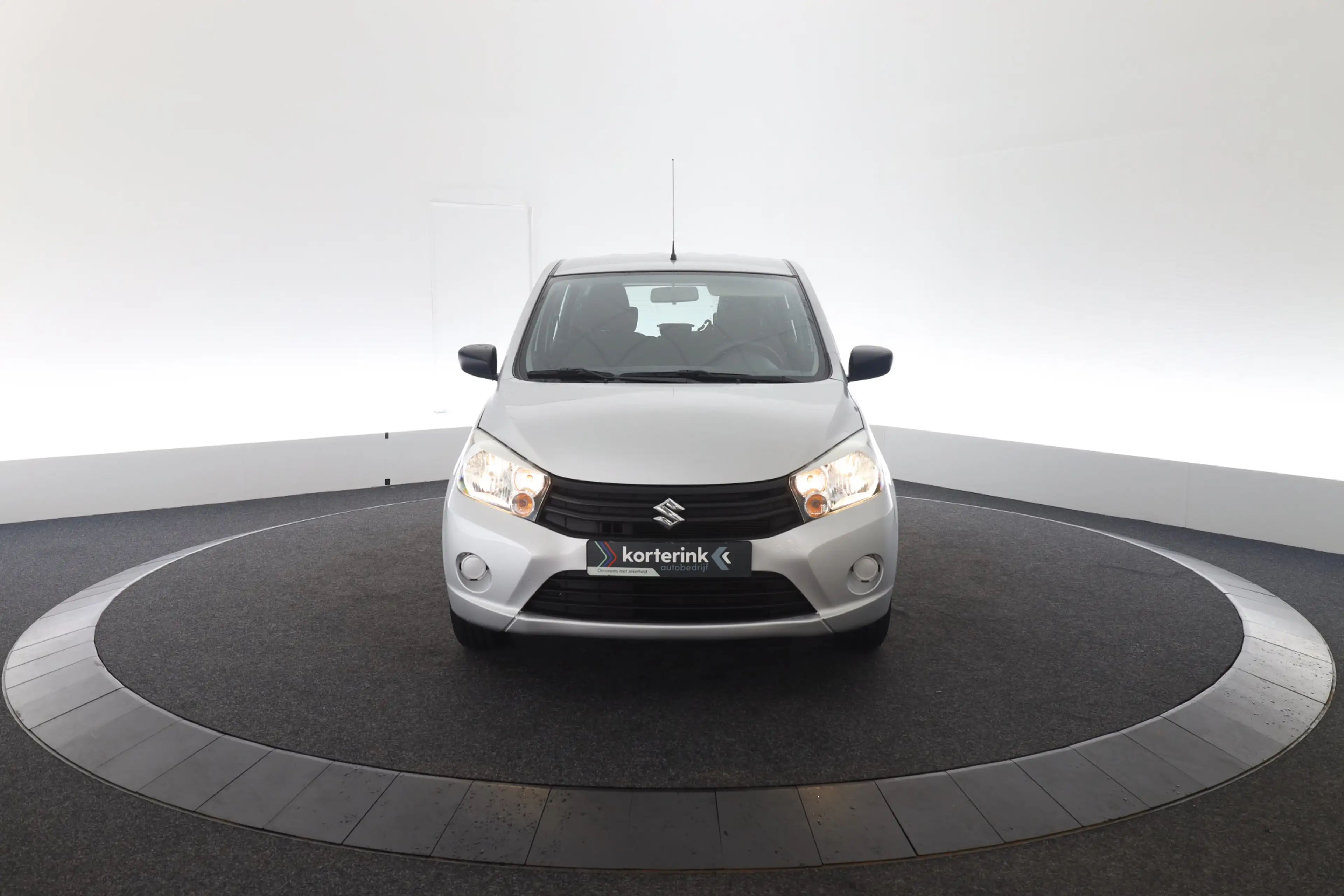 Suzuki Celerio 1.0 Comfort — photo 6