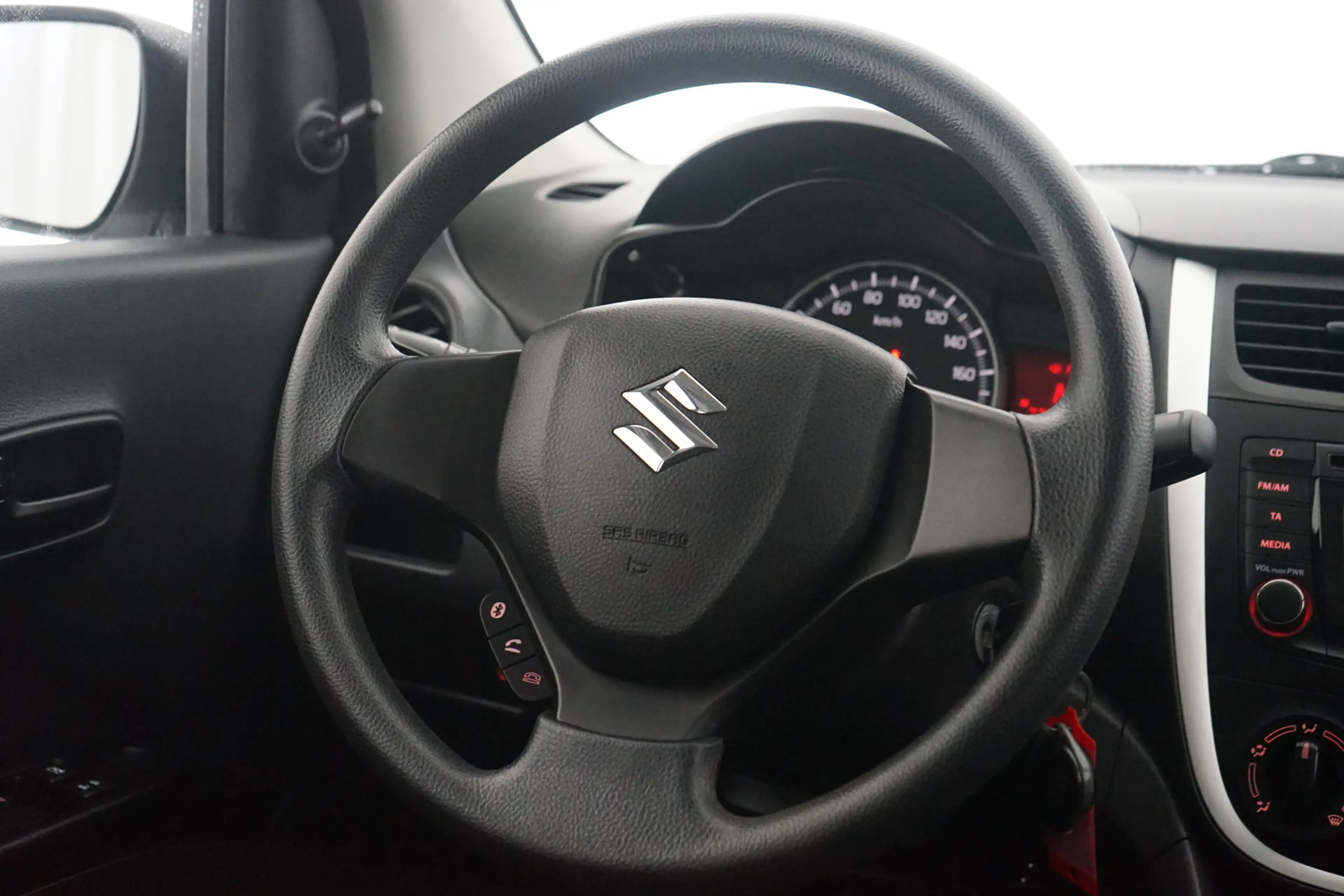 Suzuki Celerio 1.0 Comfort — photo 15