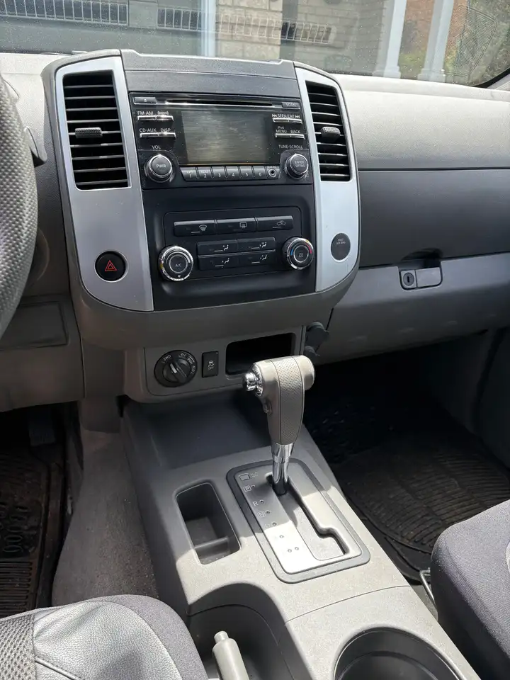 Nissan Frontier снимка Nissan Frontier