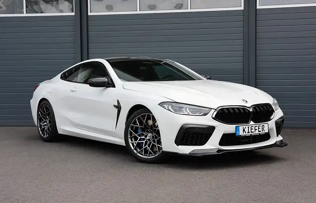 BMW M8 Competition xDrive/360°/LASER/HUD/CARBON/H&K