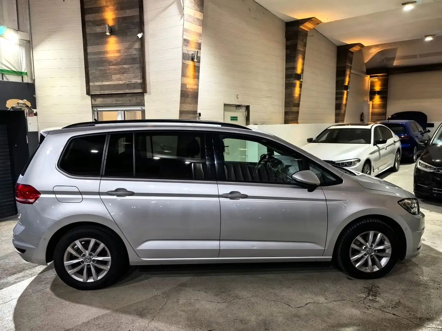 Volkswagen Touran High Line /Xenon/Keyless/Alcantara Silber - 1
