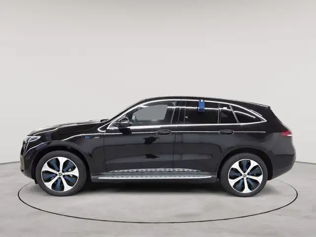 Mercedes-Benz EQC view 6