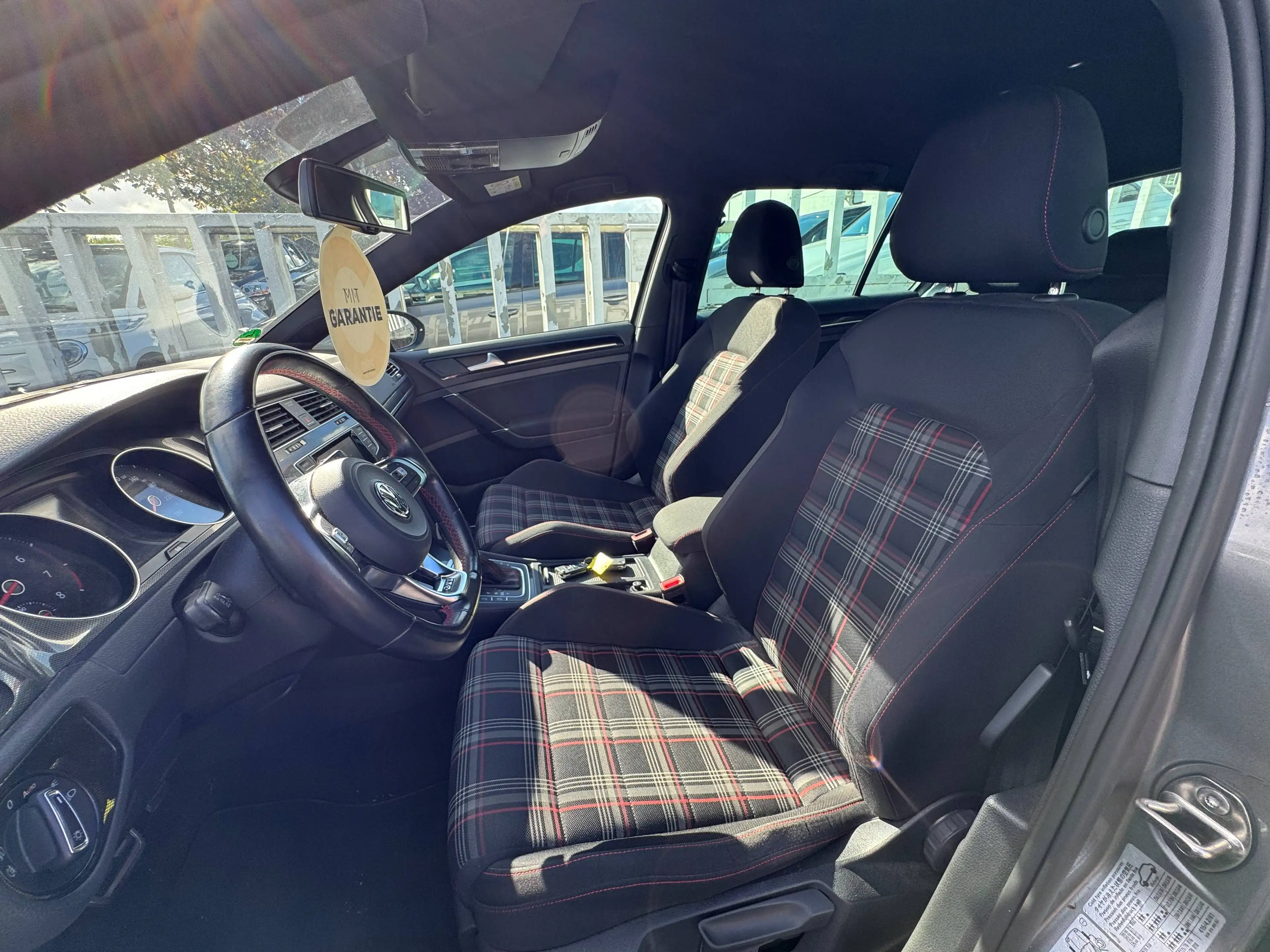 Volkswagen Golf GTI GTI BMT AUTOMATIK*BI-XENON*NAVI*KEYLESS*BLUETOOTH*USB*MEGA SCHÖN**MEGA VOLL** — photo 10