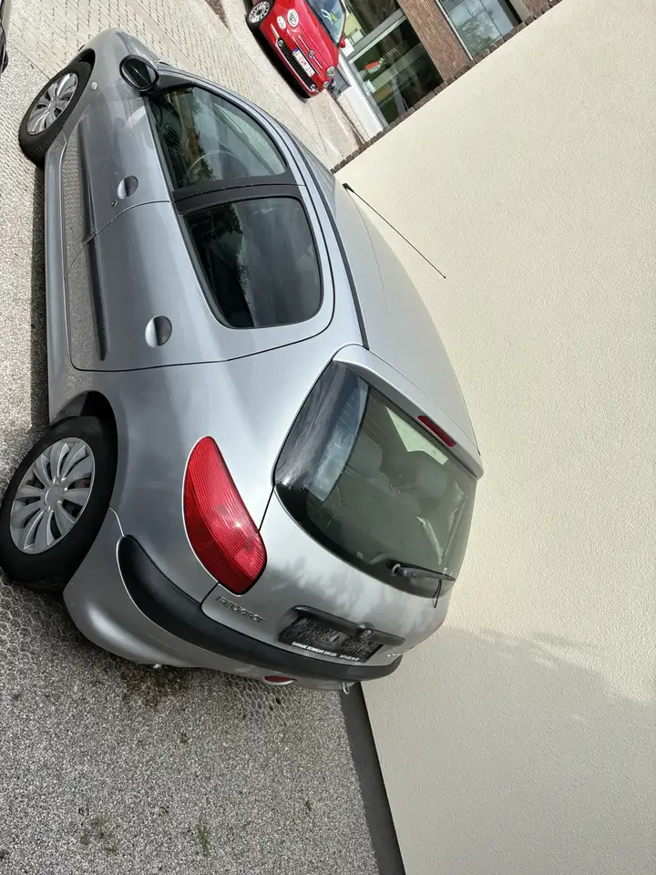 Peugeot 206 1.4i, foto 9