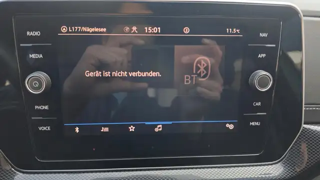 Volkswagen T-Cross view 15