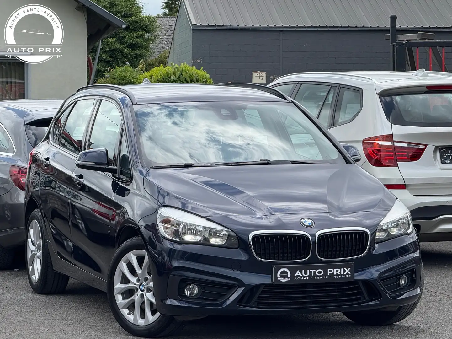 BMW 218 d Active Tourer Navi PDC Clim Etat Neuf Carnet Eu6 Bleu - 2