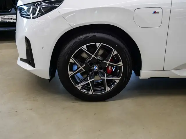 BMW X3 view 7