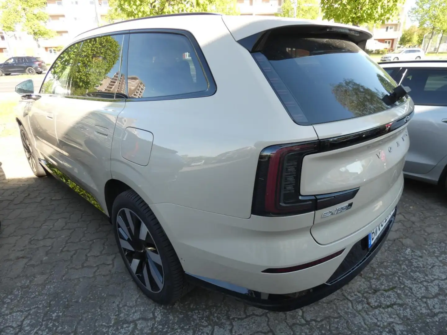 Volvo EX90 Twin Motor AWD Ultra 7-Sitzer Klima Beige - 2