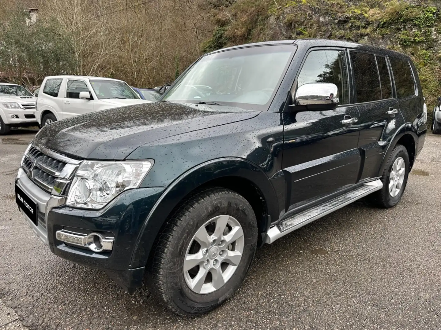 Mitsubishi Montero 3.2DI-D Spirit 200 Grün - 2