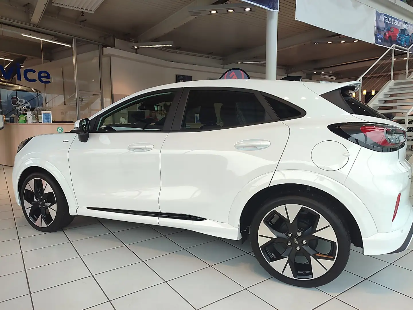 Ford Puma 1,0 EcoBoost Hybrid ST-Line X Weiß - 2