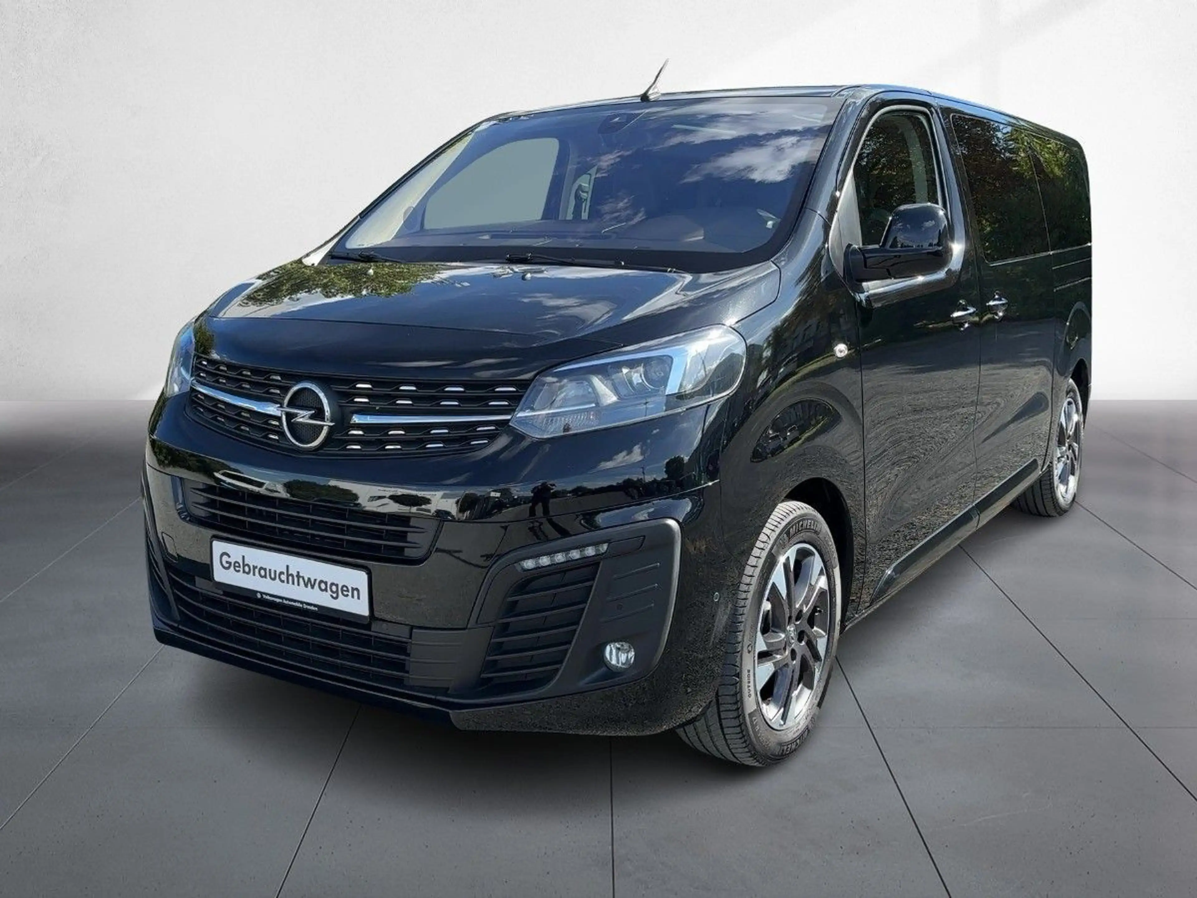 Opel Zafira Life L 2.0 TDI BI-XENON STHZG HUD PANO — photo 2