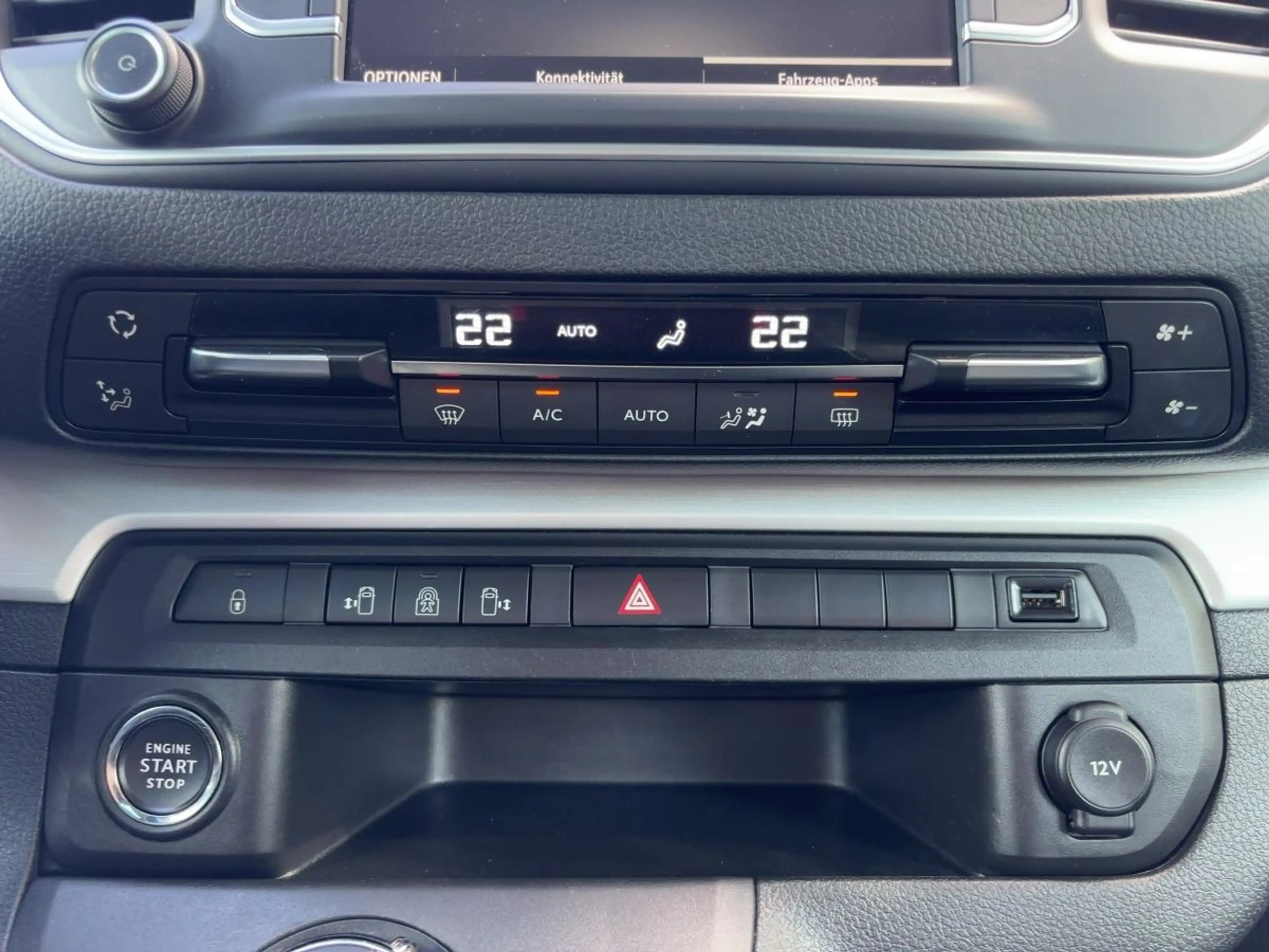 Opel Zafira Life L 2.0 TDI BI-XENON STHZG HUD PANO — photo 14