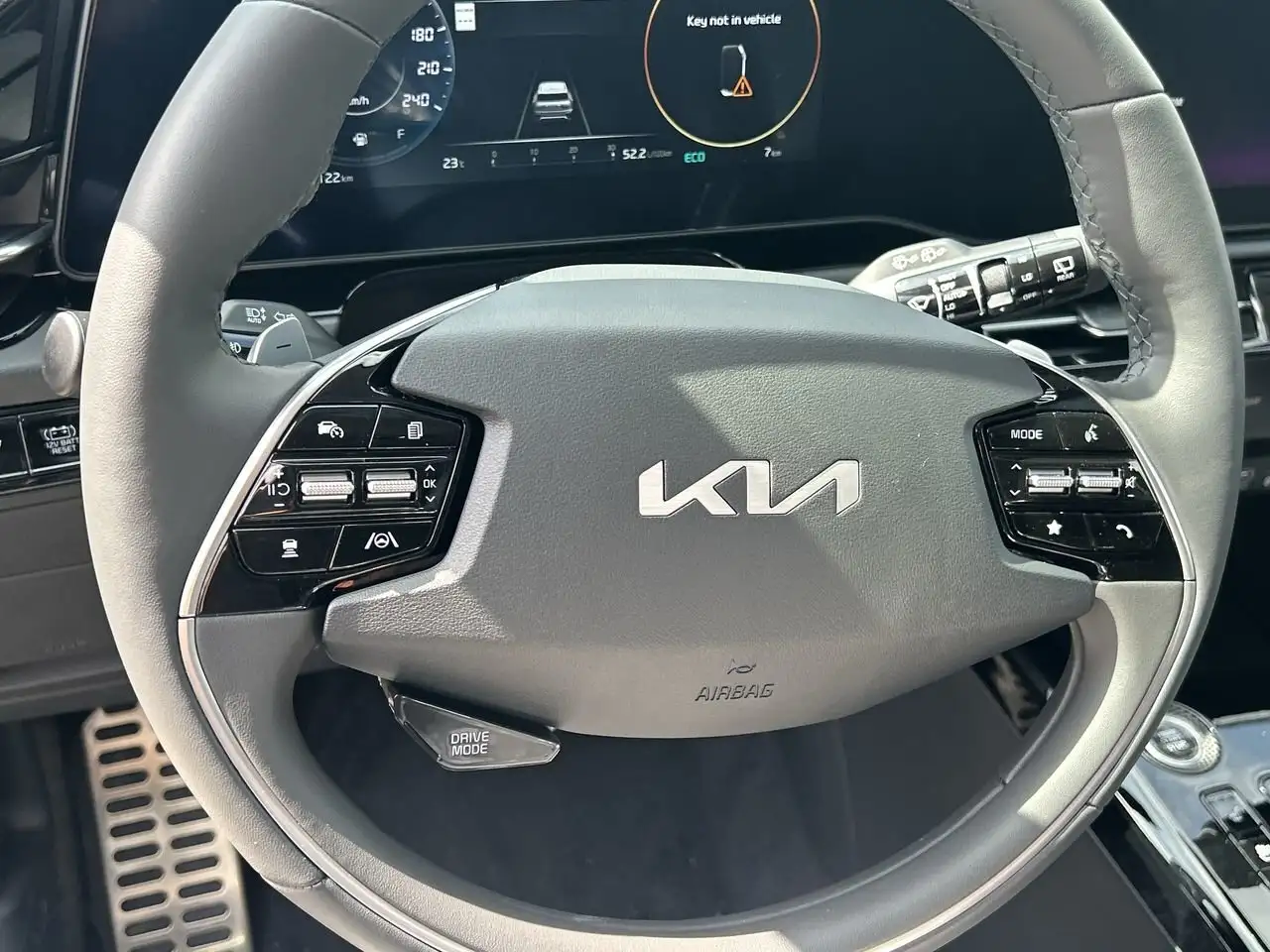 Kia Niro снимка Kia Niro