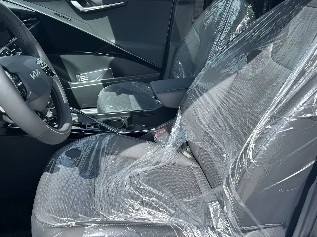 Kia Niro снимка Kia Niro