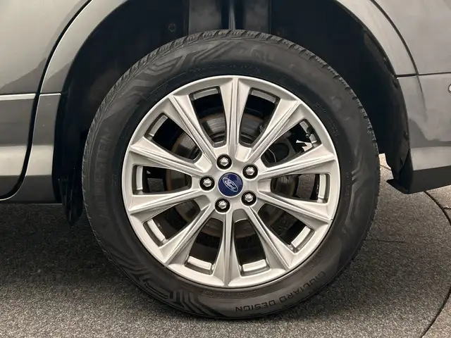 Ford Kuga view 22