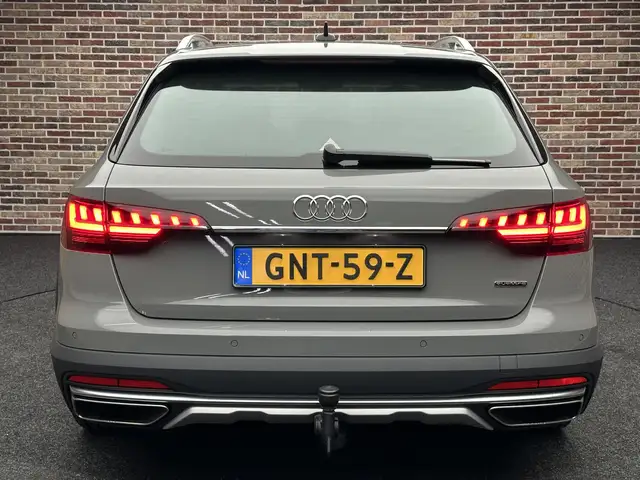 Audi A4 view 7