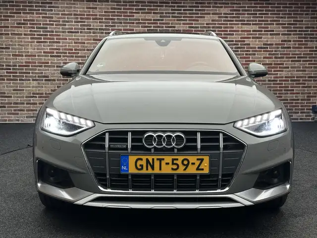 Audi A4 view 5