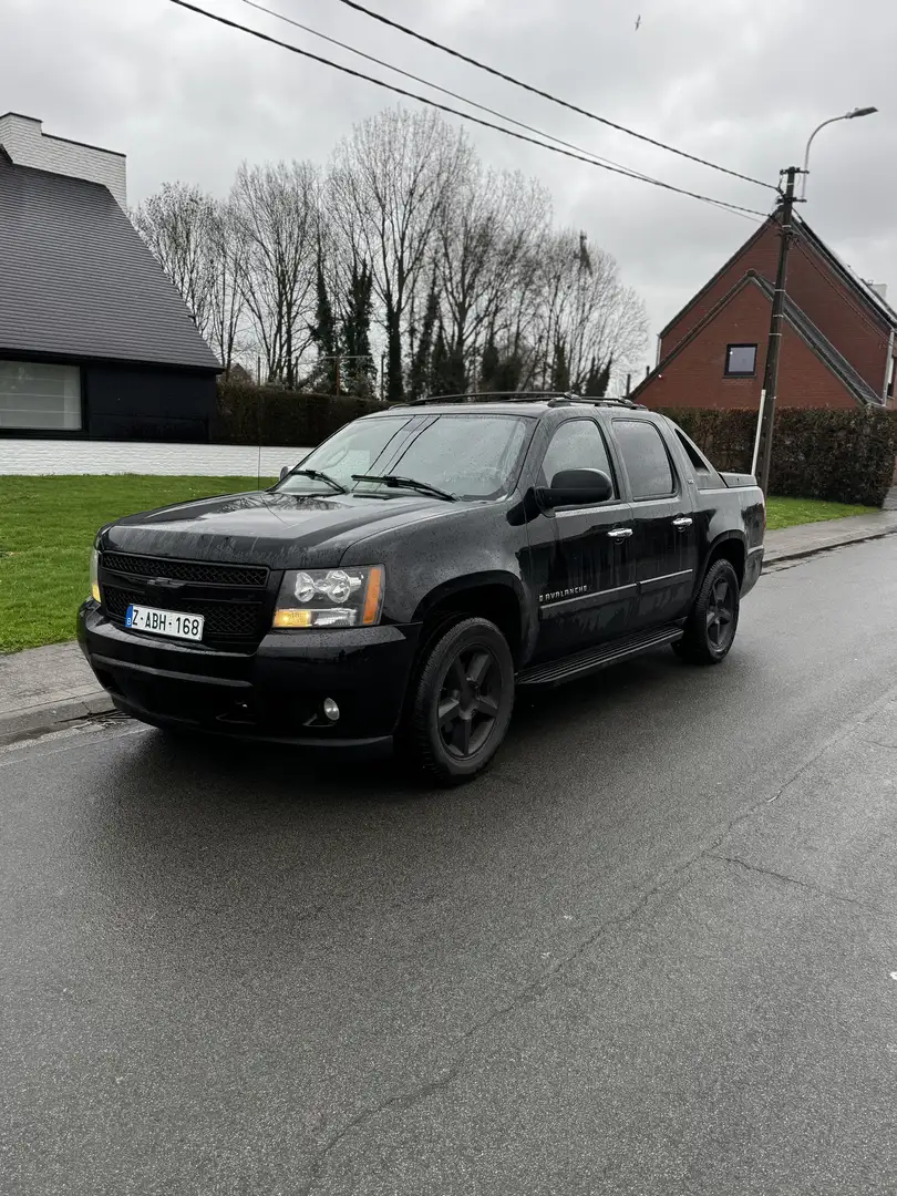 Chevrolet Avalanche - 2