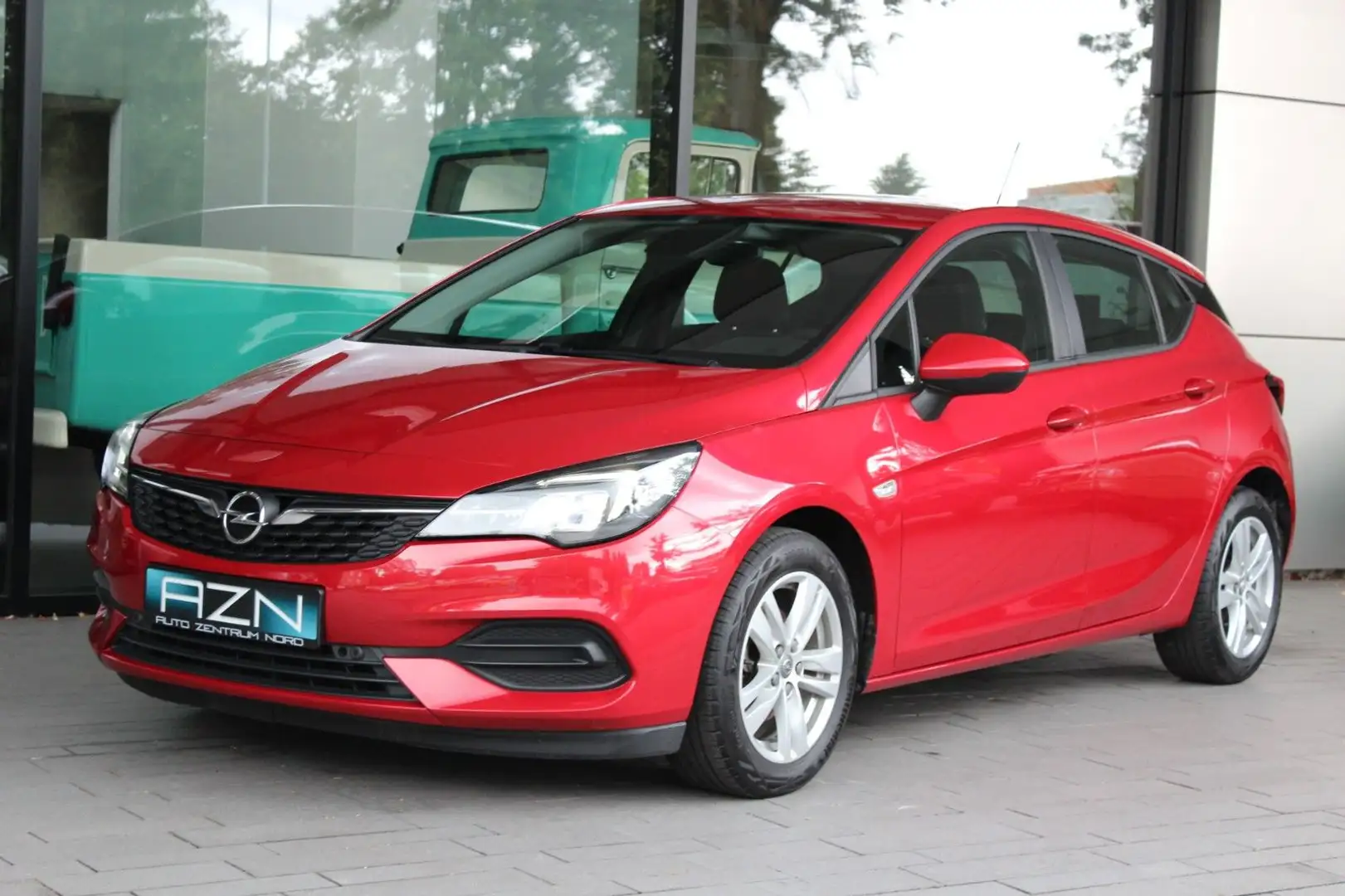 Opel Astra K Lim. 5-trg. Edition Rouge - 1