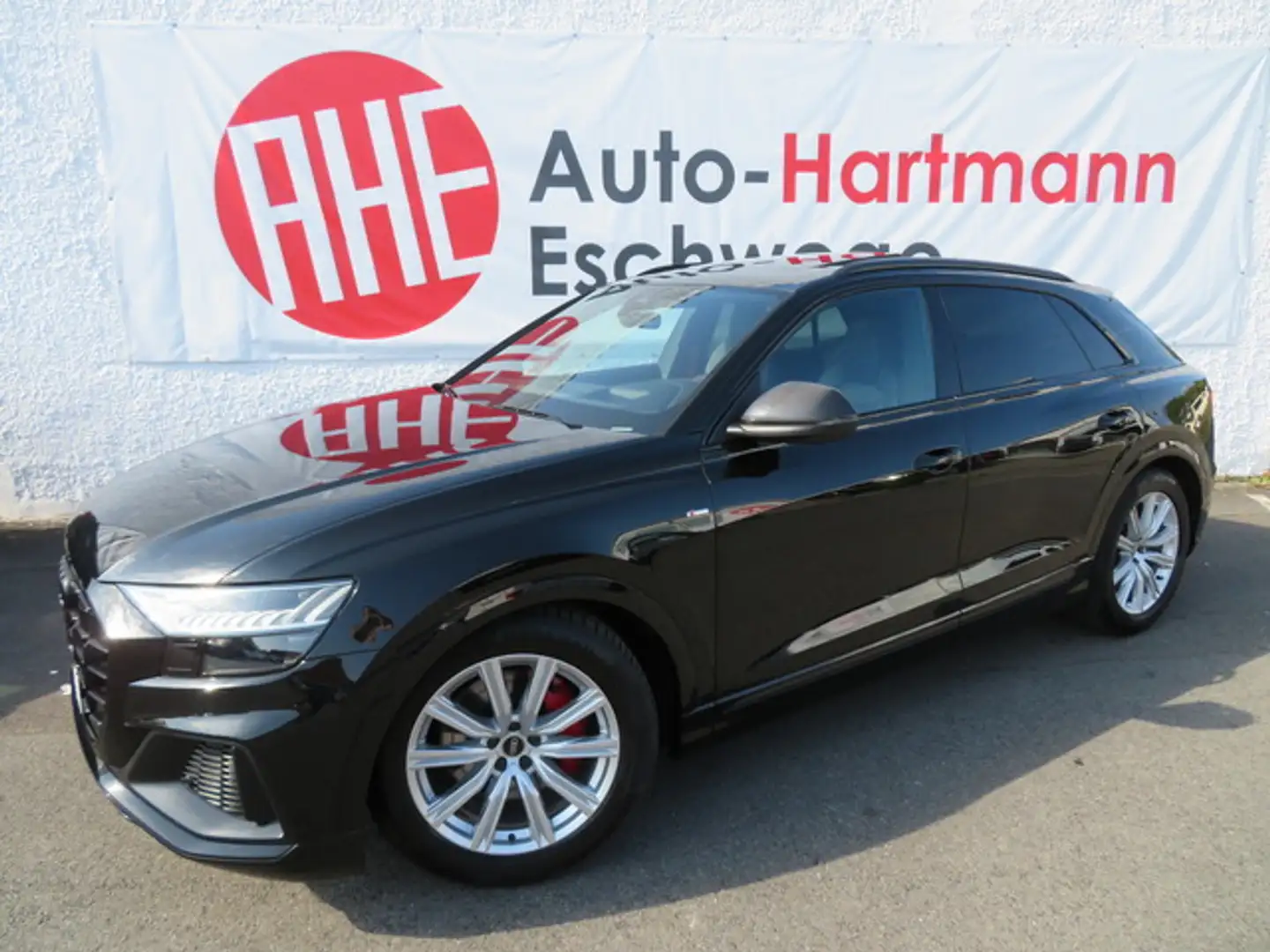 Audi Q8 50 TDI quattro S-LINE competition plus Matrix Schwarz - 1