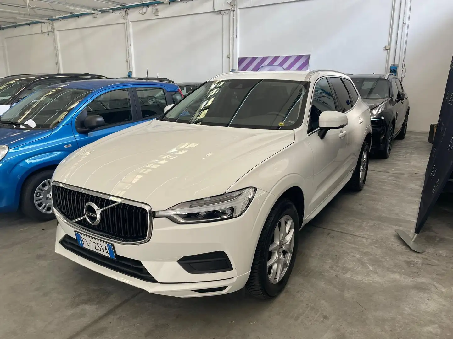 Volvo XC60 XC60 II  2.0 b4 Business Plus awd geartronic Bianco - 1