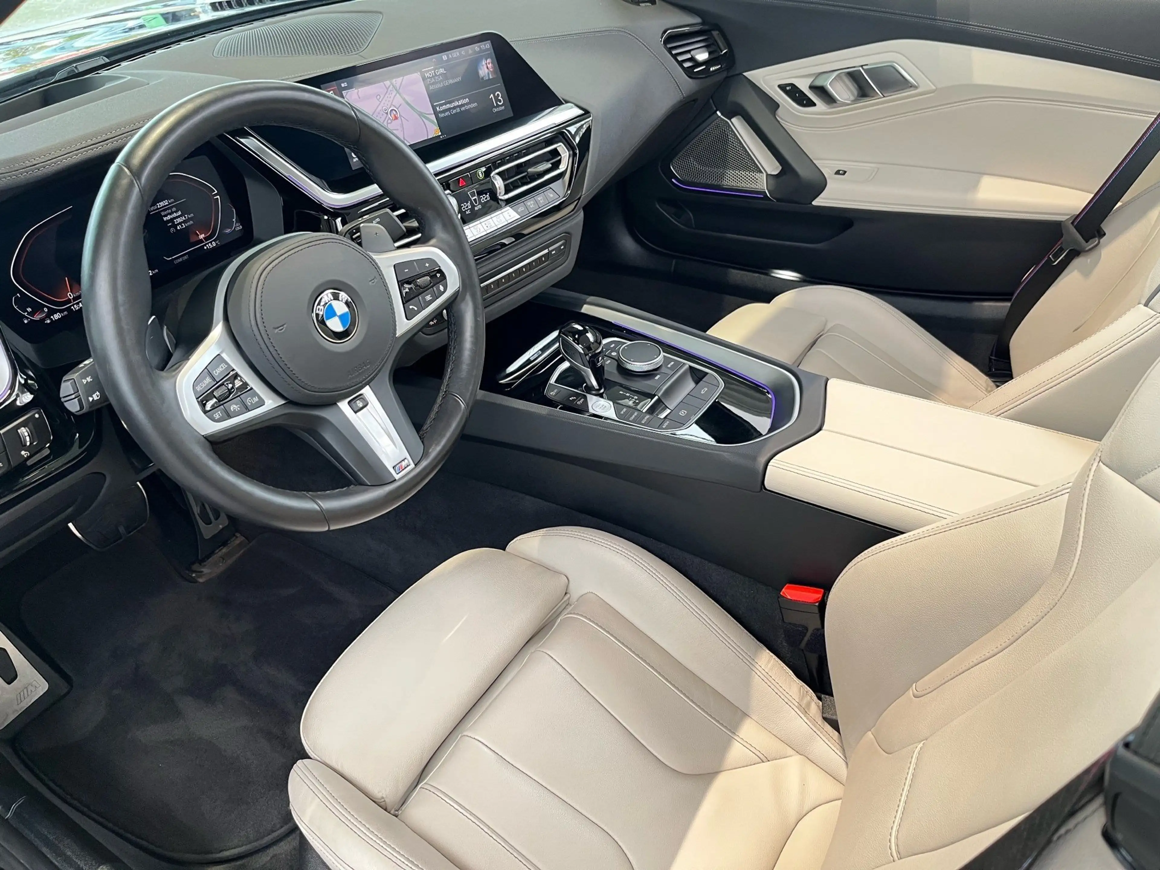 BMW Z4 sDrive30i A — photo 13