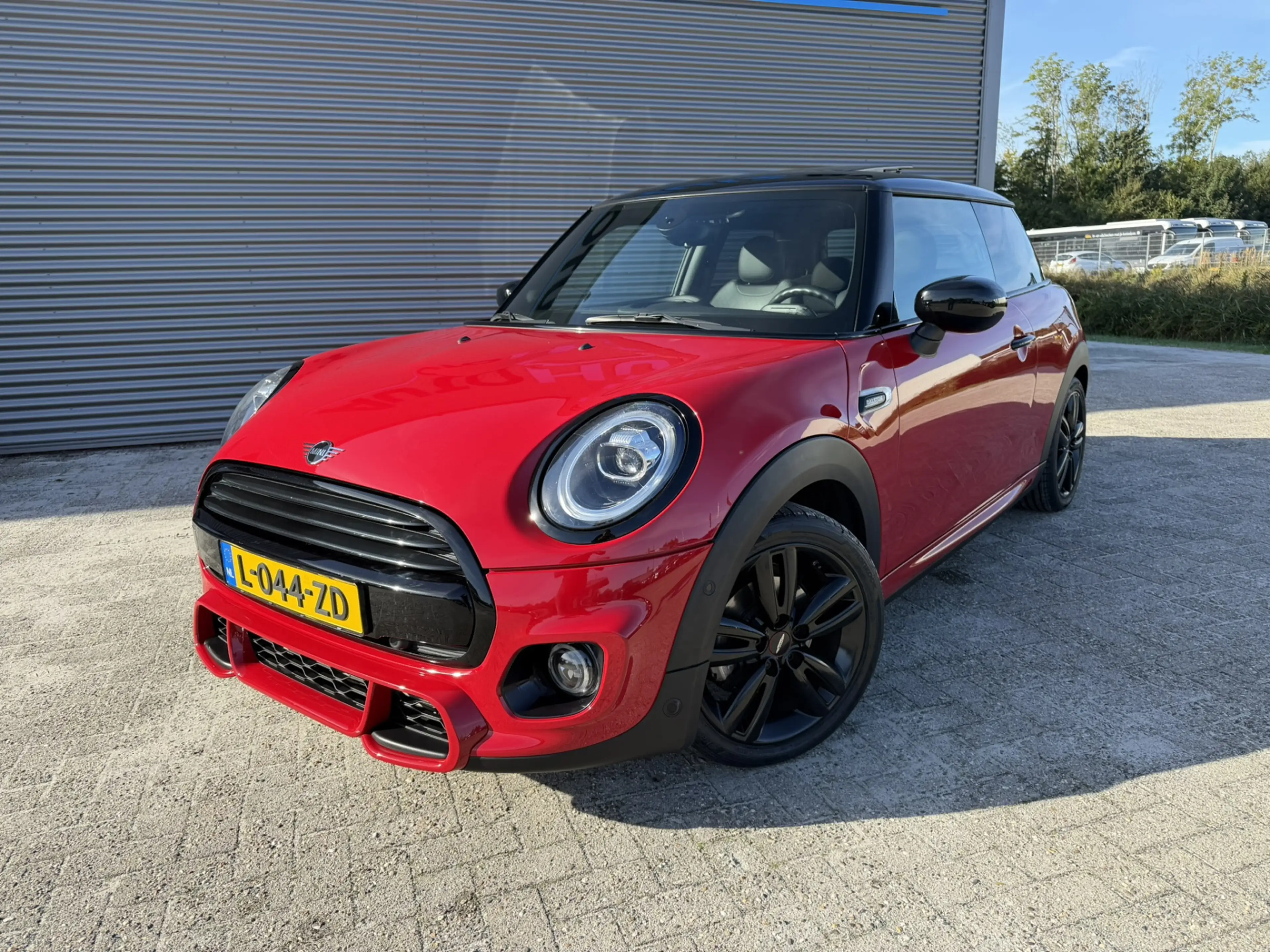 MINI John Cooper Works 3-Deurs 1.5 Cooper Dalston Panoramadak Harman-Kard — photo 2