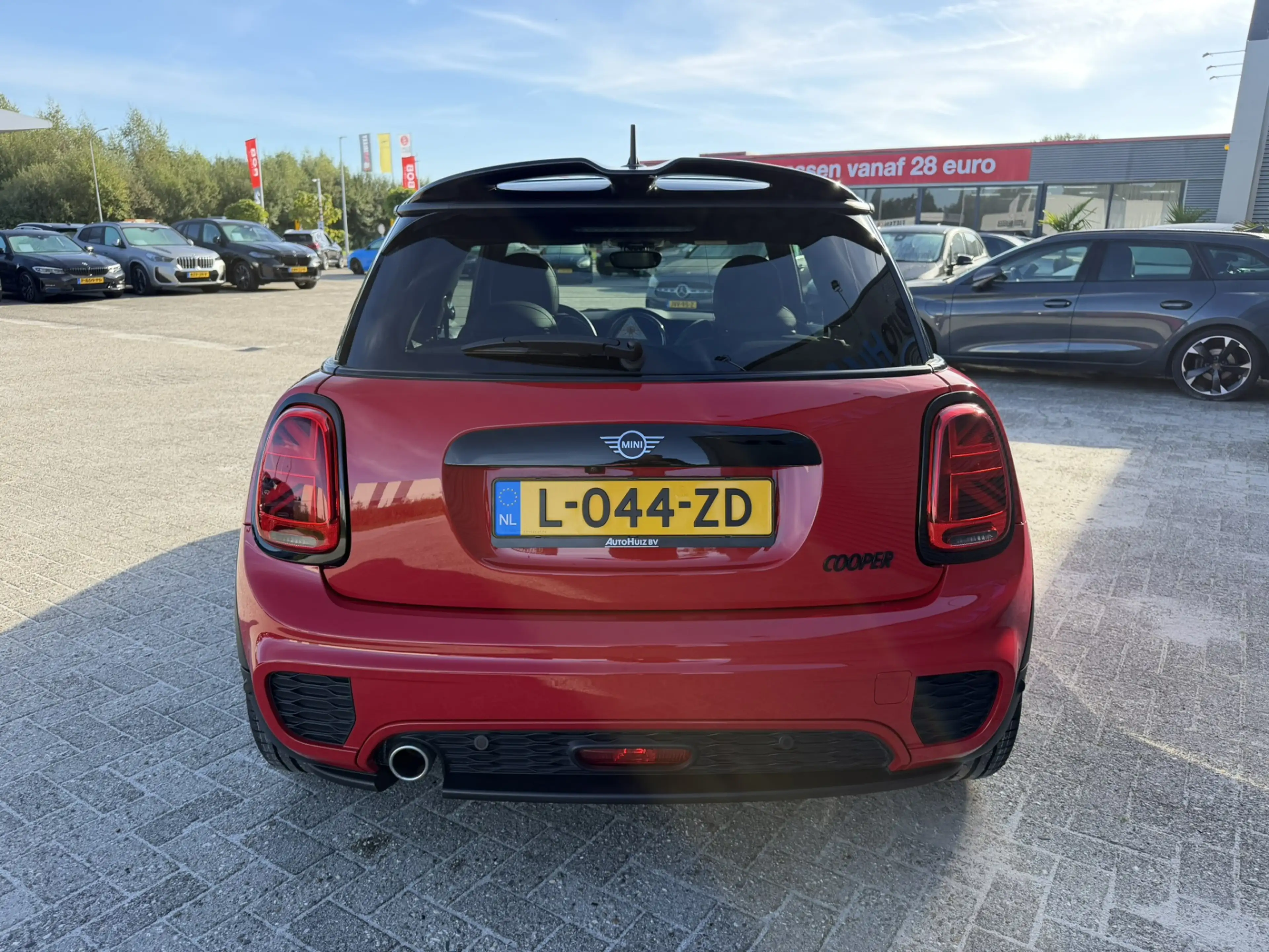 MINI John Cooper Works 3-Deurs 1.5 Cooper Dalston Panoramadak Harman-Kard — photo 4