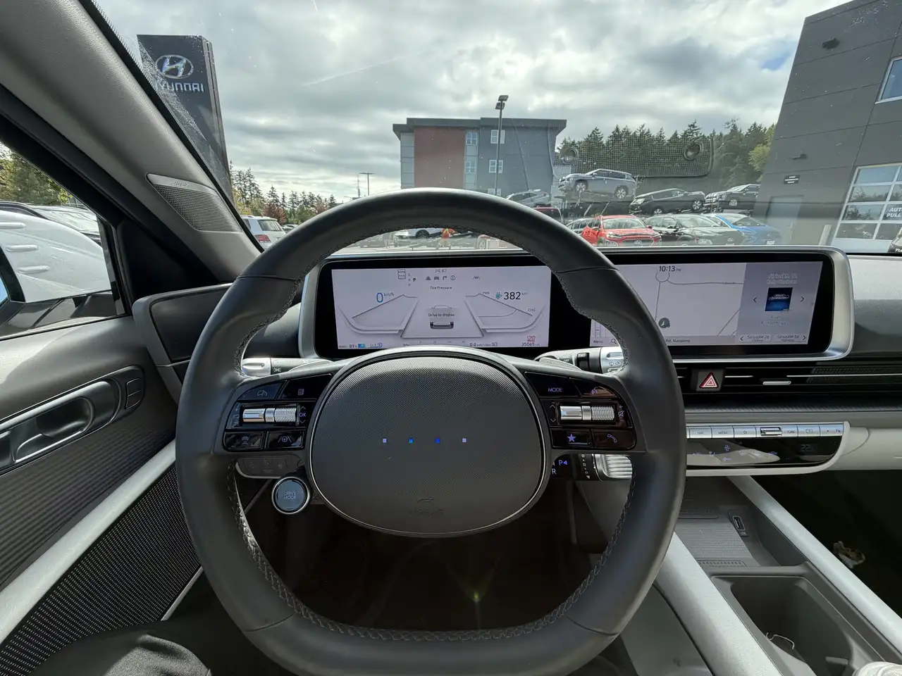 Hyundai IONIQ 6 photo Hyundai IONIQ 6