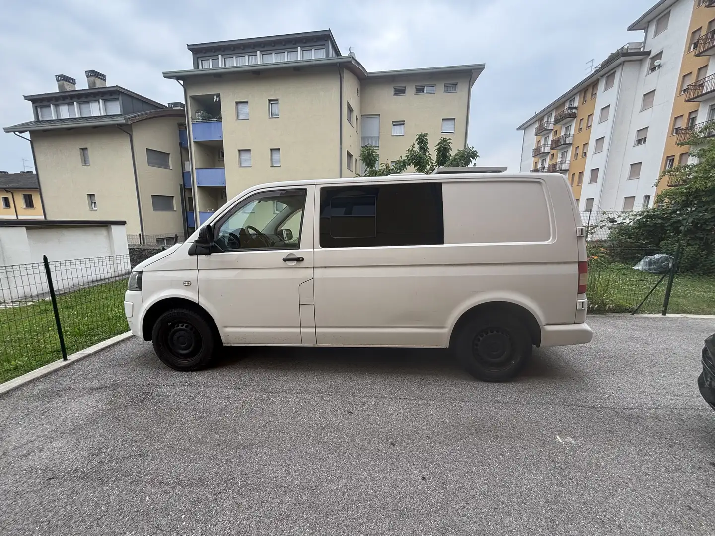 Volkswagen Transporter T5 - 1
