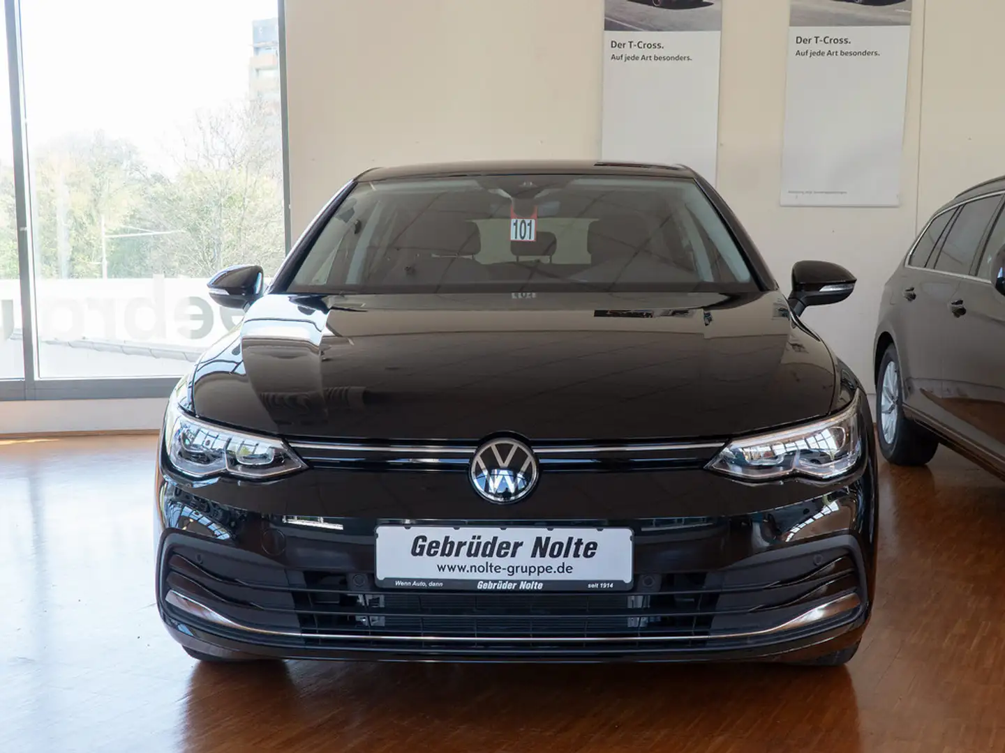 Volkswagen Golf VIII 1.5 TSI Move KAMERA NAVI AHK LED Nero - 2