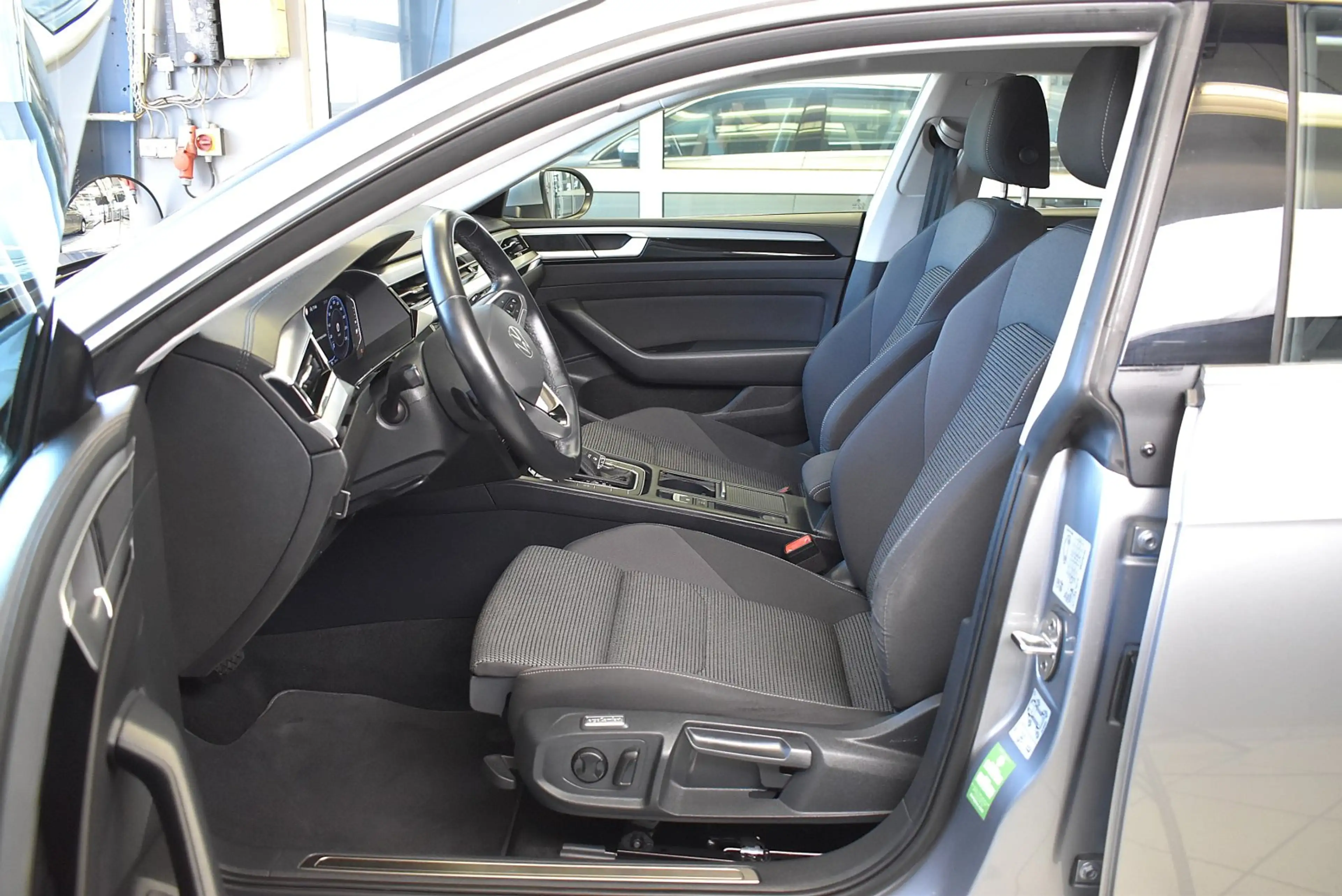 Volkswagen Arteon Shooting Brake 2.0TDI DSG*Matrix*ACC — photo 12