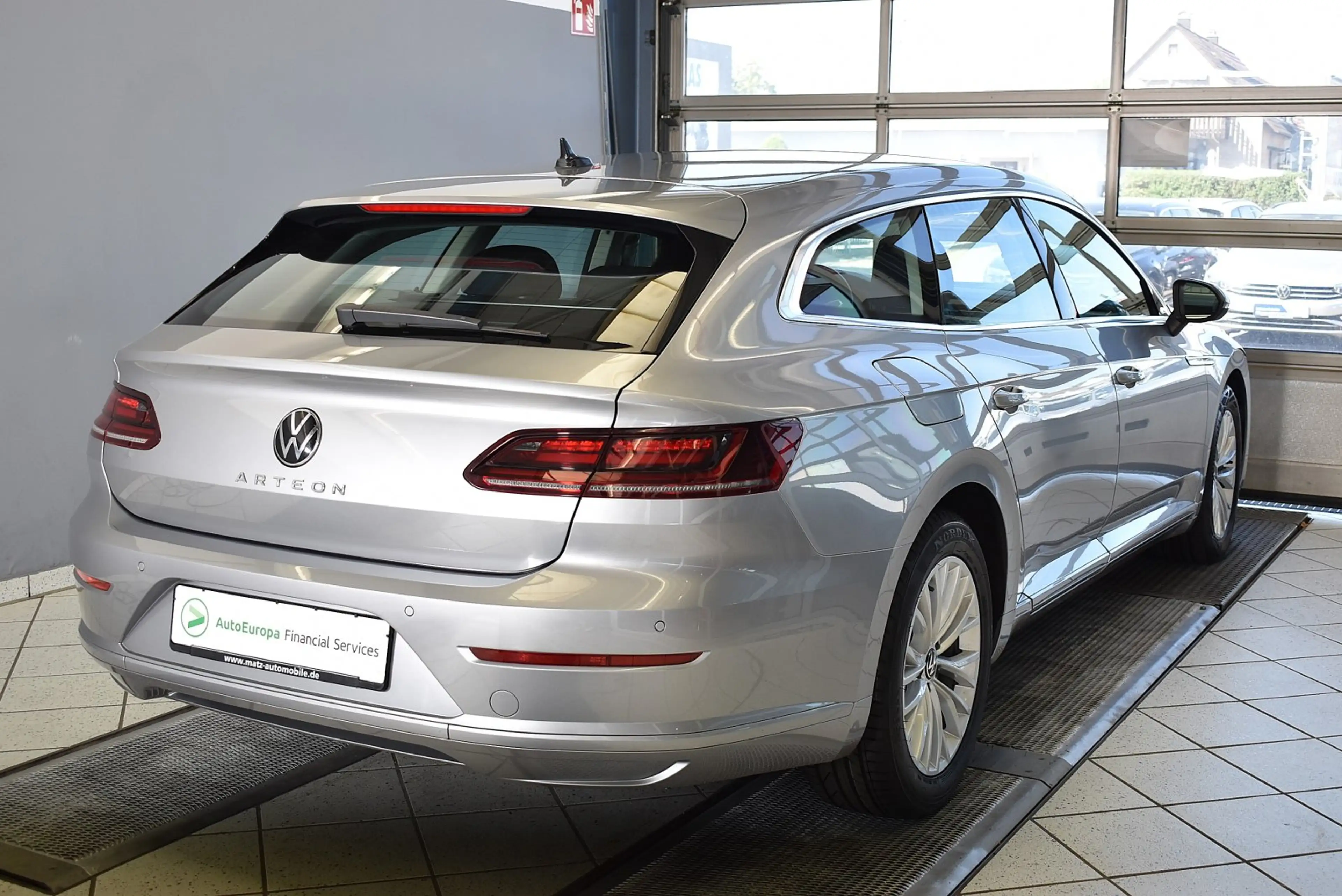 Volkswagen Arteon Shooting Brake 2.0TDI DSG*Matrix*ACC — photo 6