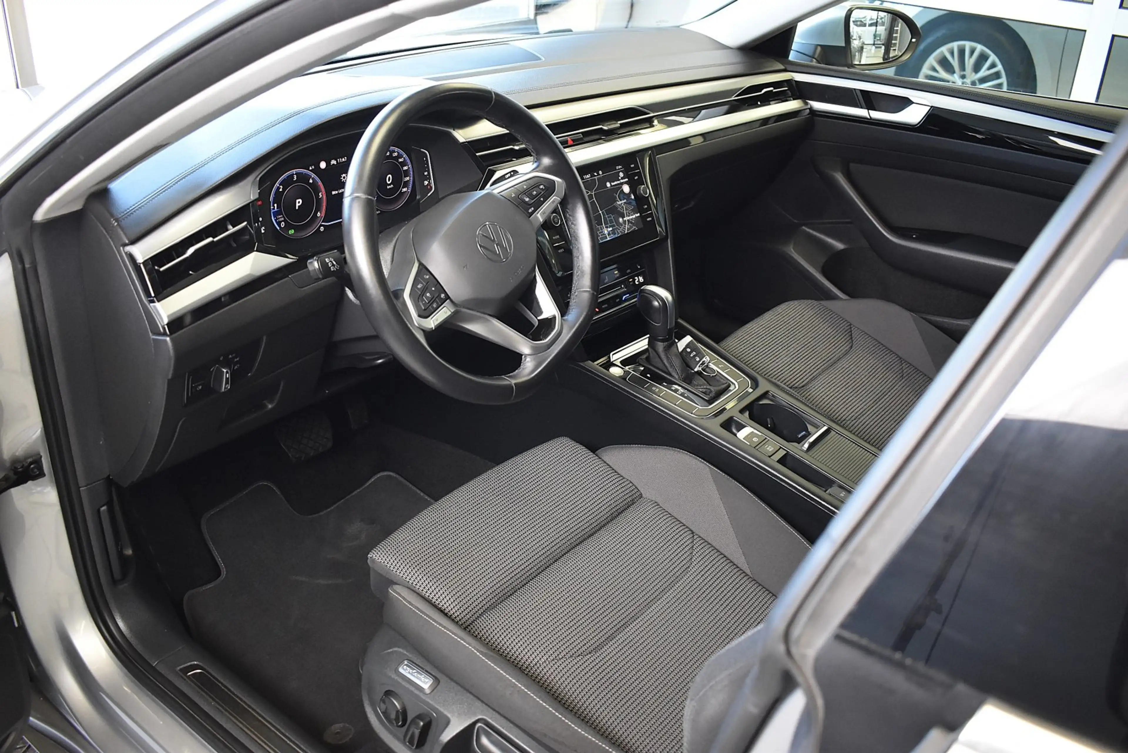 Volkswagen Arteon Shooting Brake 2.0TDI DSG*Matrix*ACC — photo 13