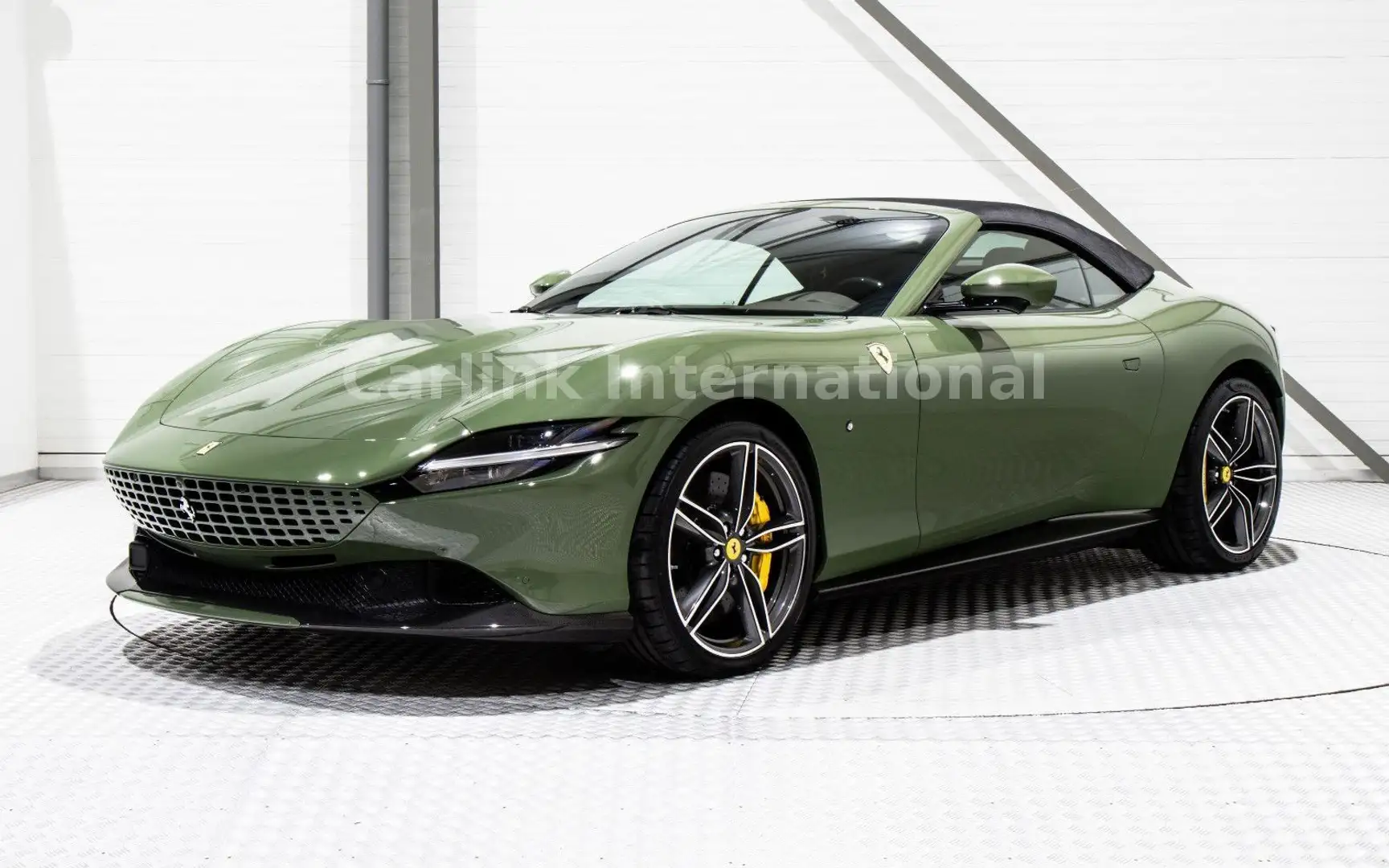 Ferrari Roma Spider -VERDE OLIVA- CARBON-PASS. DISPLAY Verde - 2