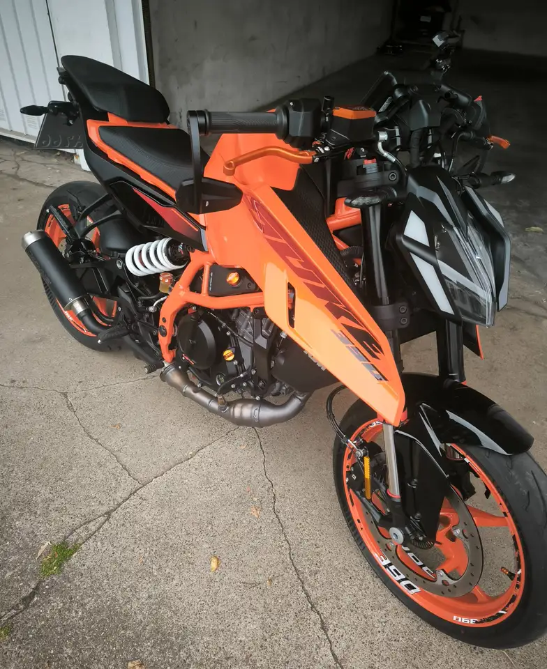 KTM 390 Duke