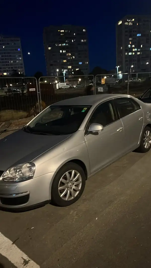 Volkswagen Jetta 1.6 TDI DPF Comfortline - 1