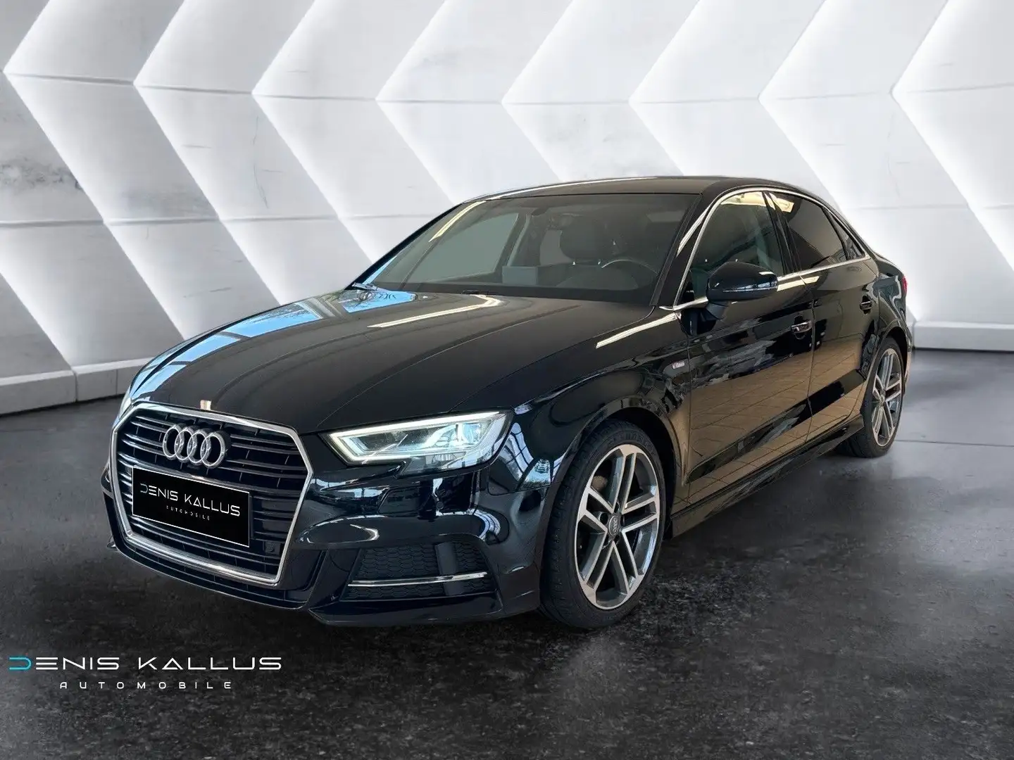 Audi A3 1.5 TSI Limousine S-Line/Sport Facelift! Schwarz - 1
