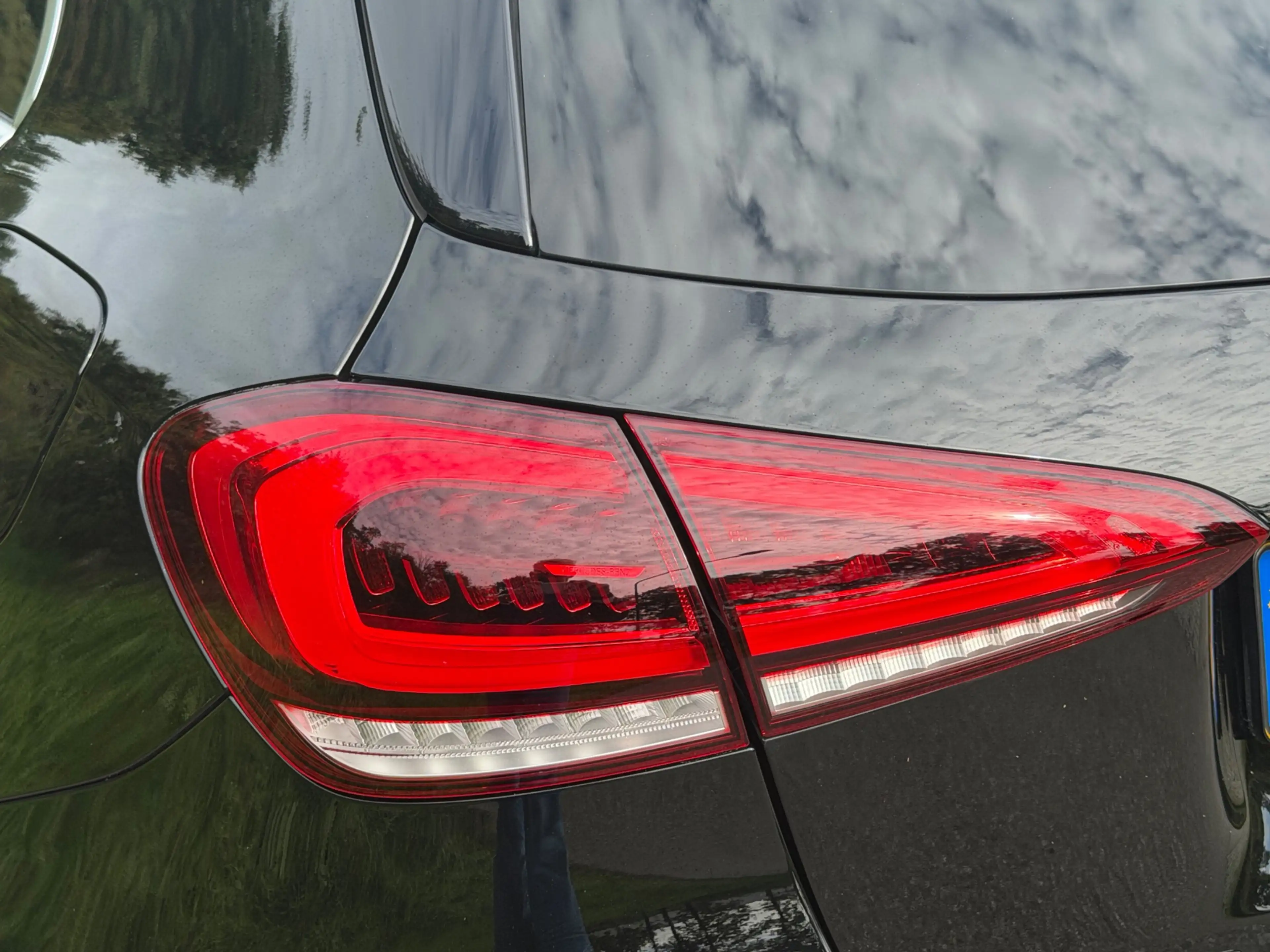 Mercedes-Benz A 250 e Business Solution Luxury Limited, leder, sfeerve — photo 31