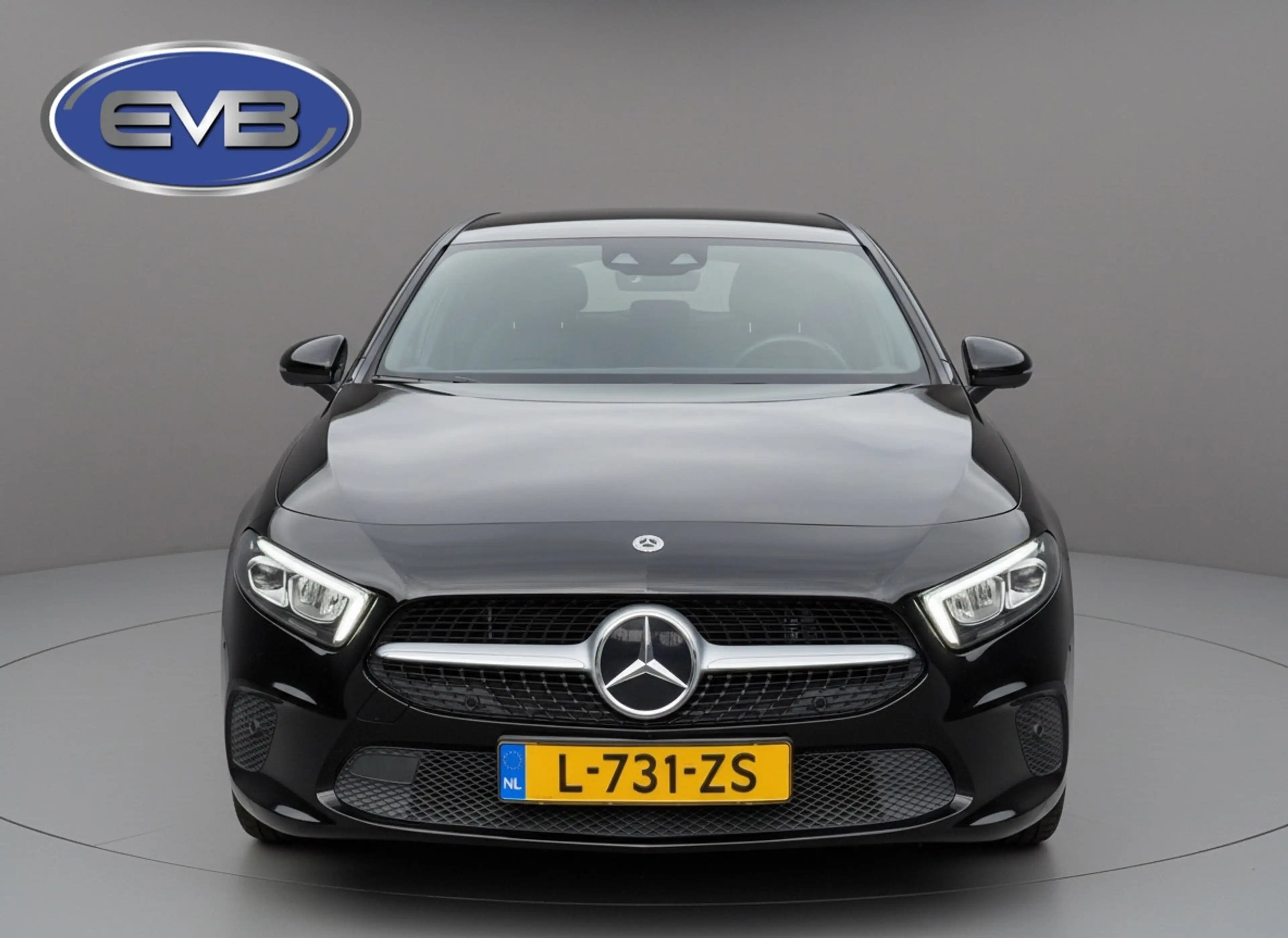 Mercedes-Benz A 250 e Business Solution Luxury Limited, leder, sfeerve — photo 12