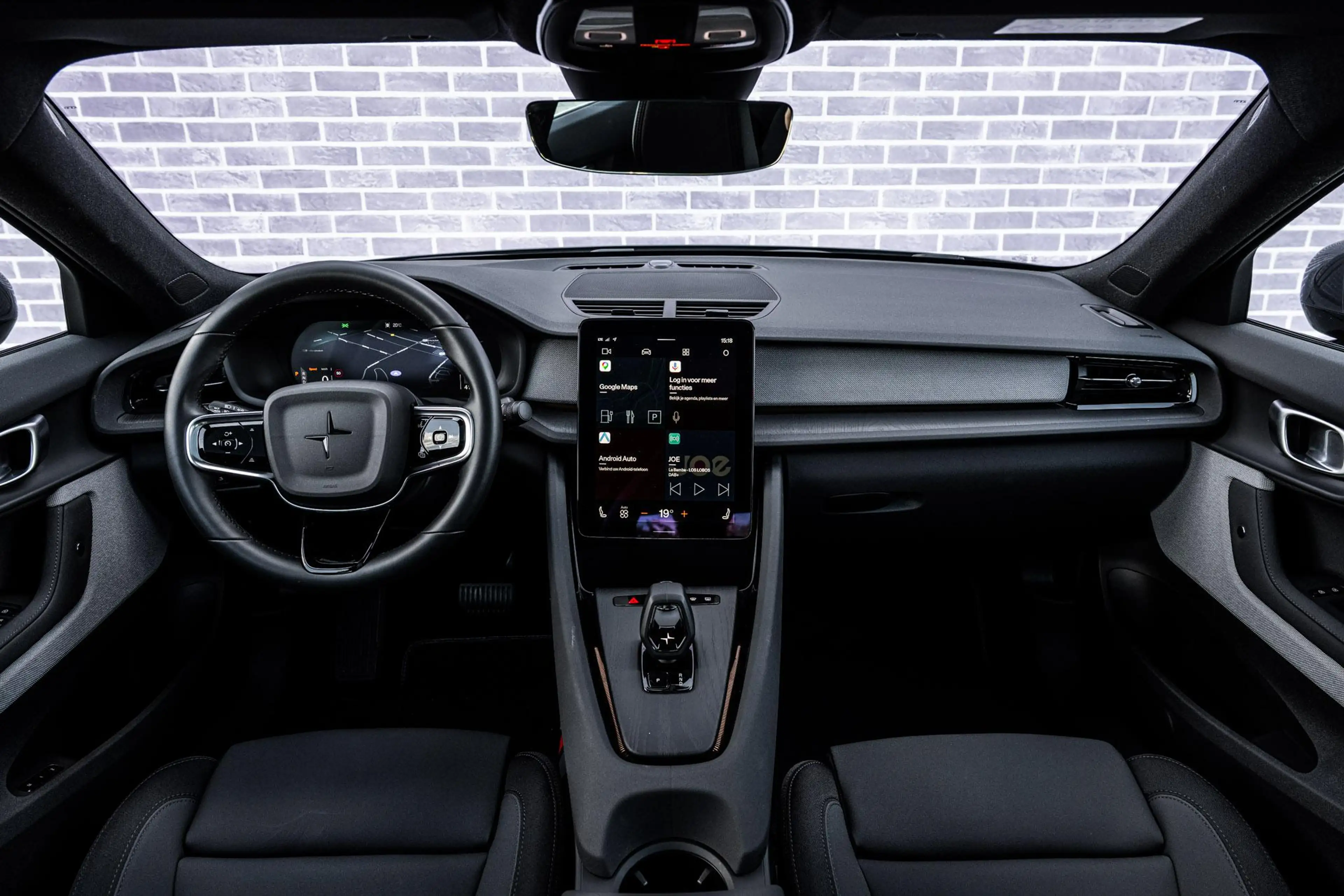 Polestar 2 Long Range Single Motor Plus 82 kWh — photo 5