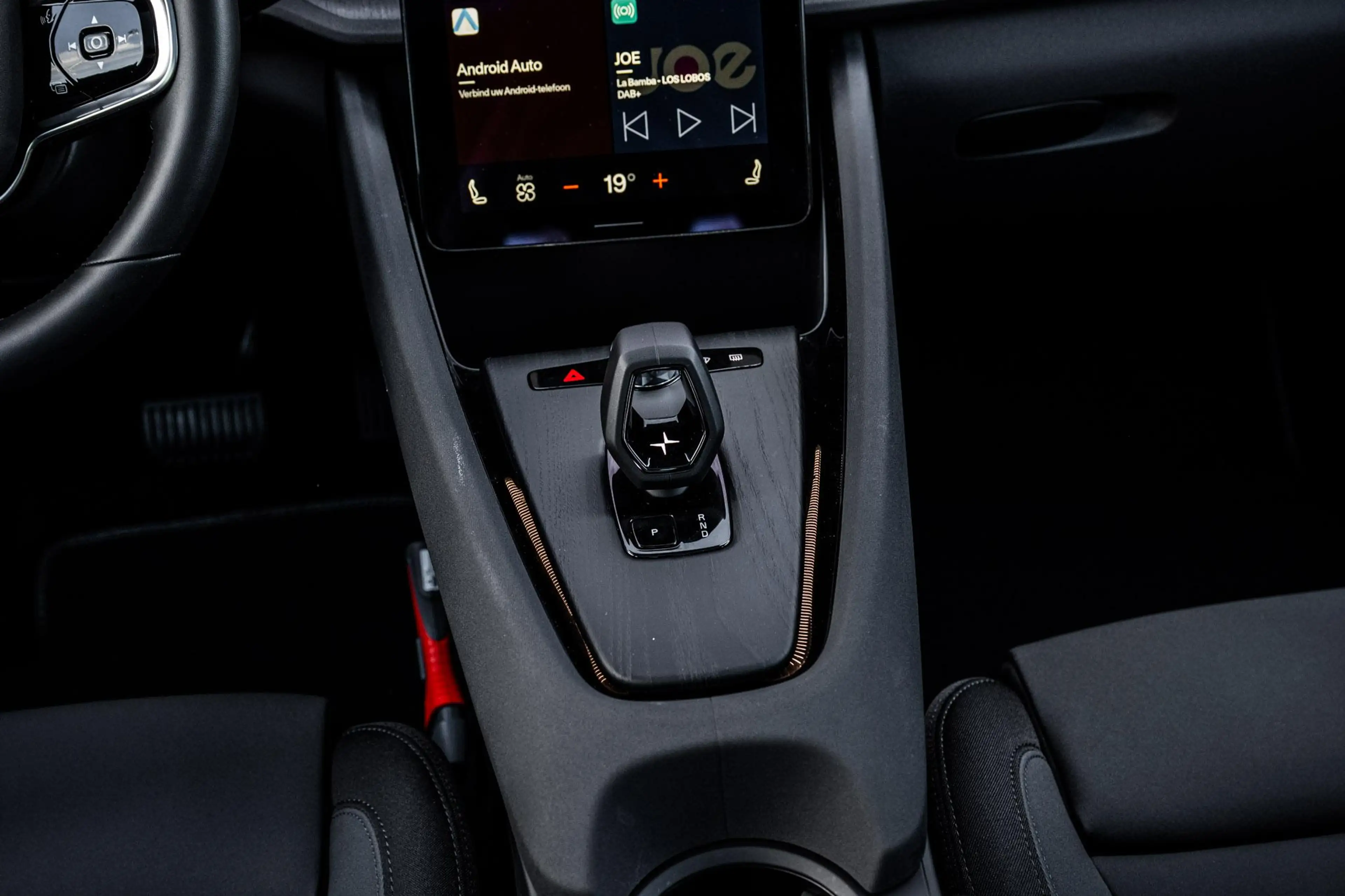 Polestar 2 Long Range Single Motor Plus 82 kWh — photo 14