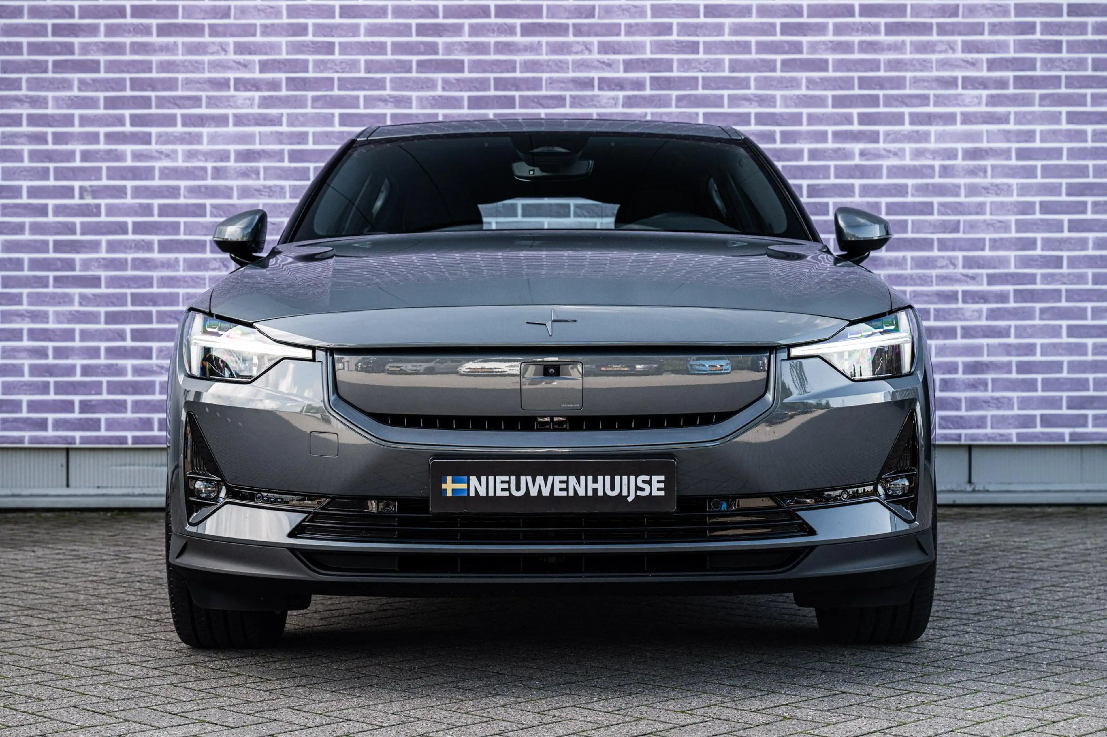 Polestar 2 Long Range Single Motor Plus 82 kWh — photo 9